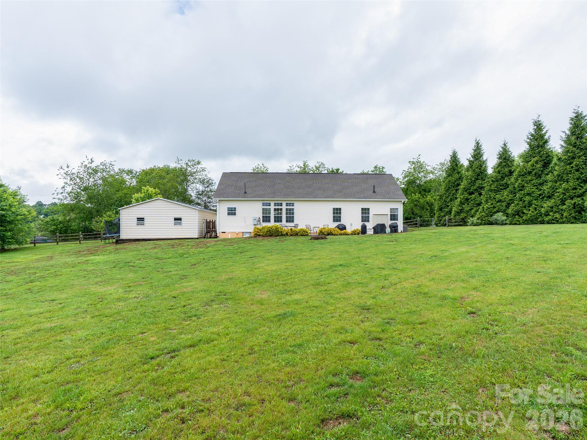 300 Welch Drive — Alexander