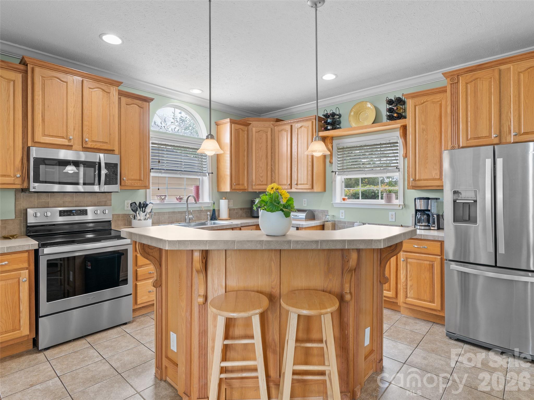 300 Welch Drive — Alexander