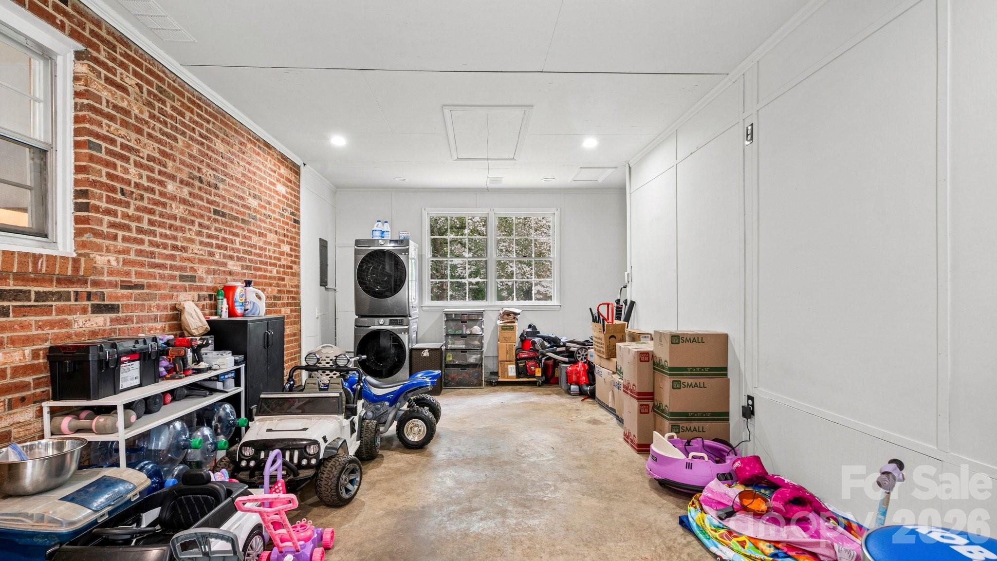 2106 Arden Drive — Monroe