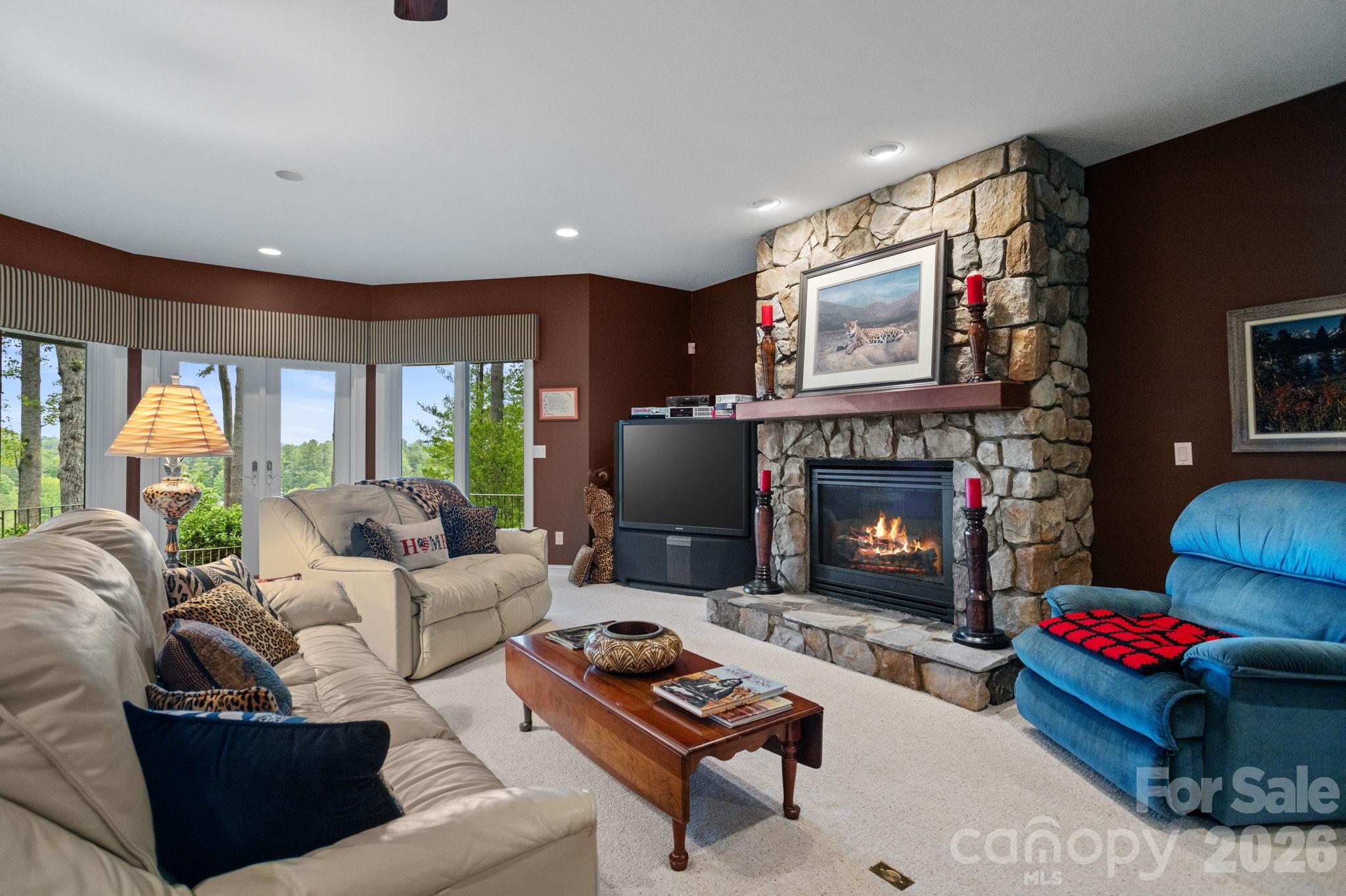209 Pineholt Lane — Flat Rock