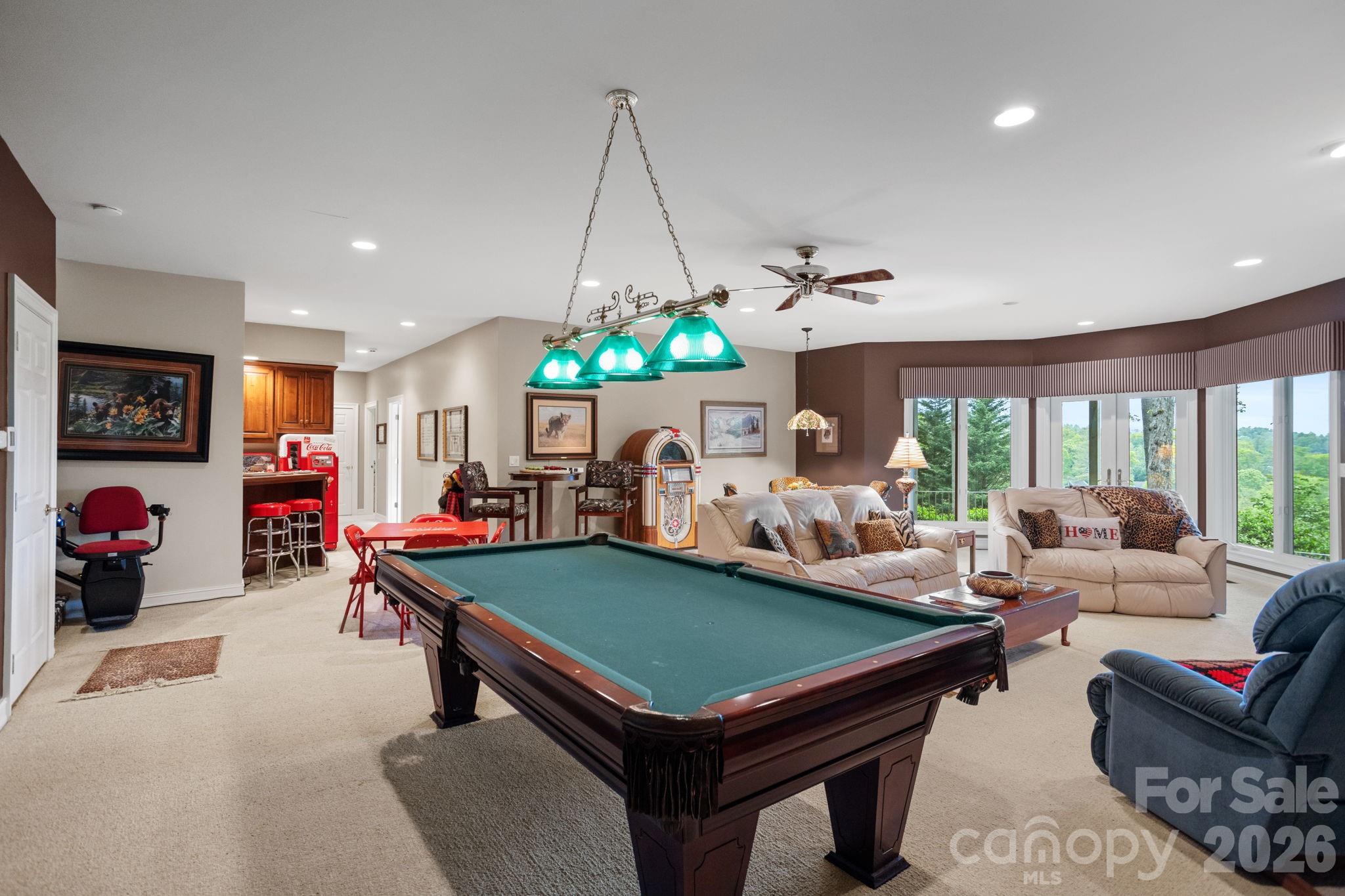 209 Pineholt Lane — Flat Rock