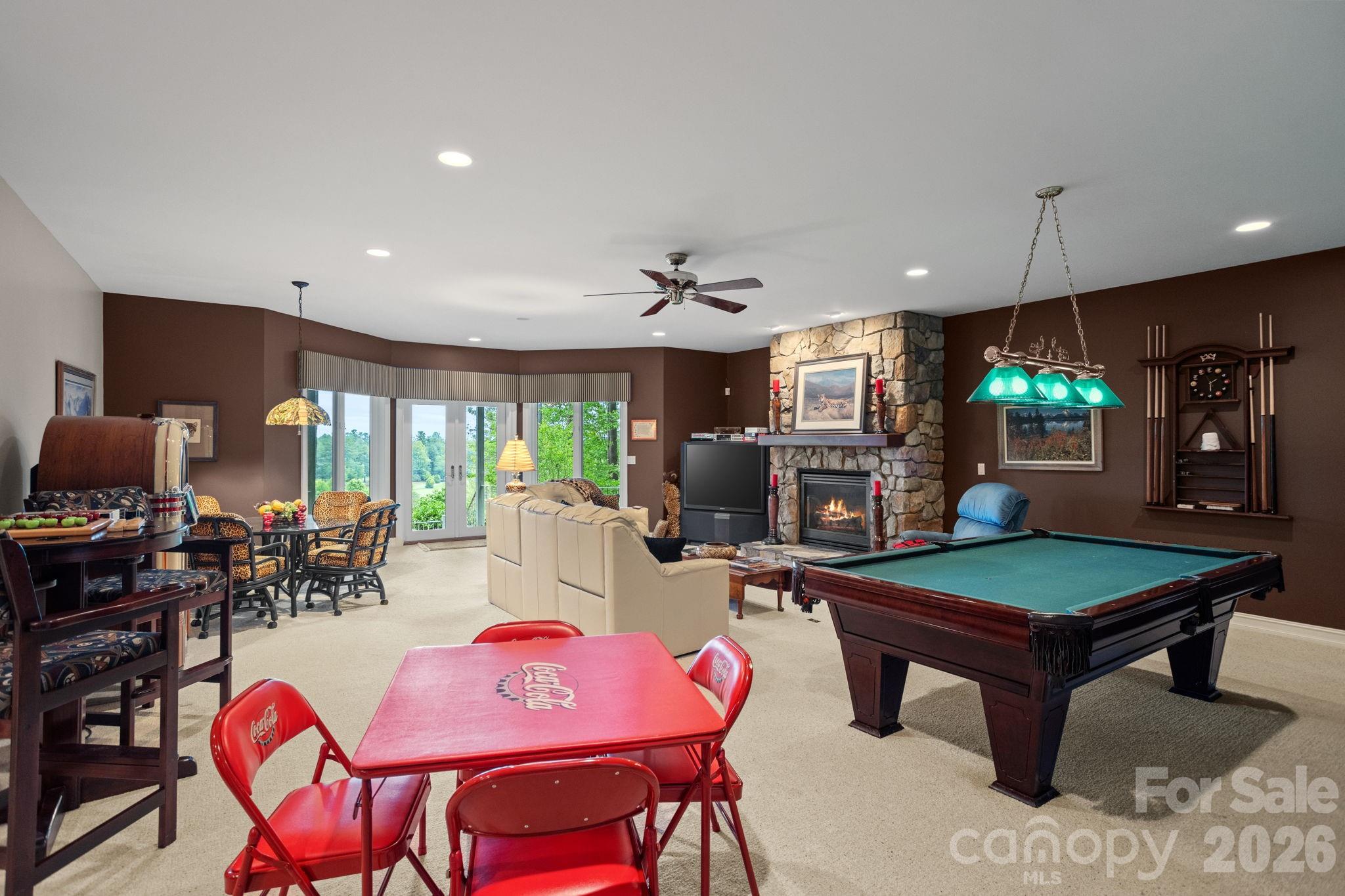 209 Pineholt Lane — Flat Rock