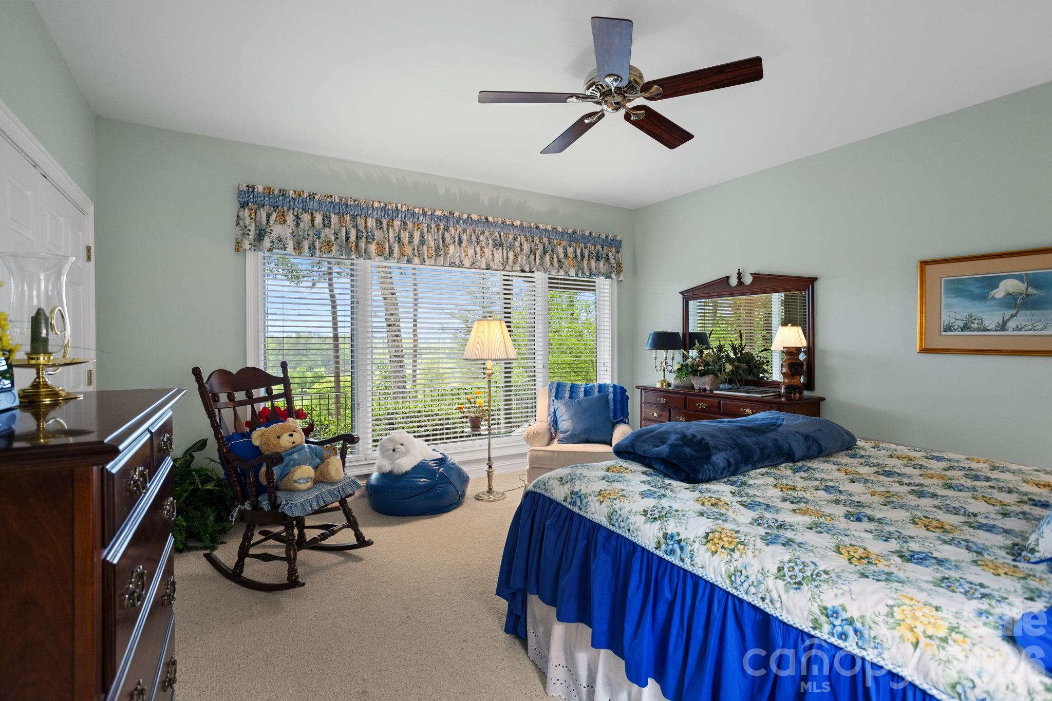 209 Pineholt Lane — Flat Rock