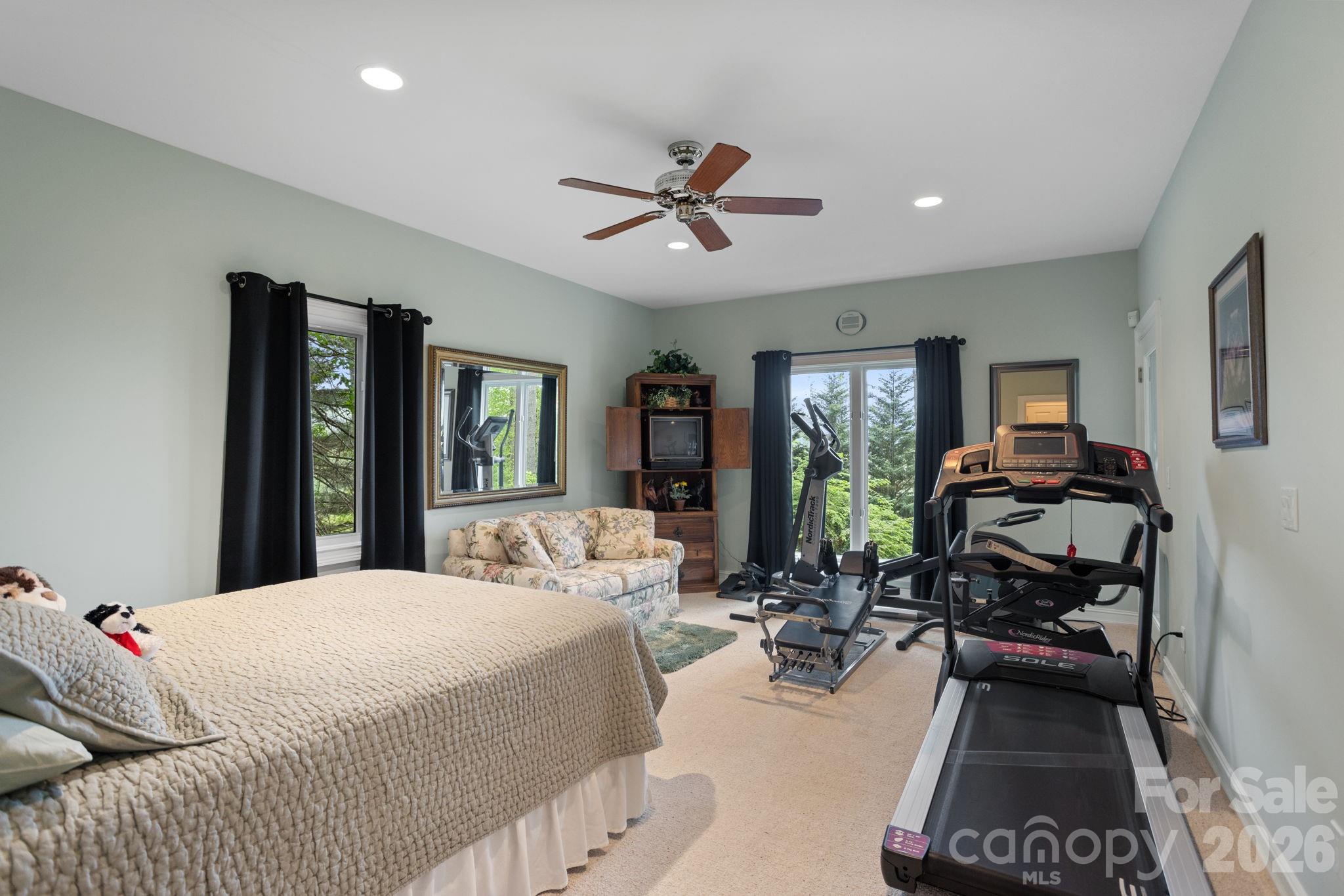 209 Pineholt Lane — Flat Rock
