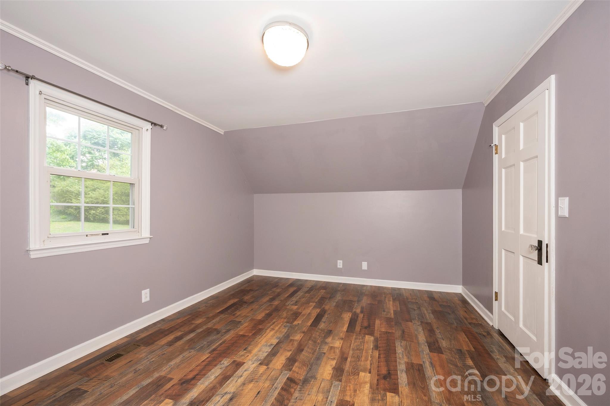 6175 La Crosse Court — Clemmons
