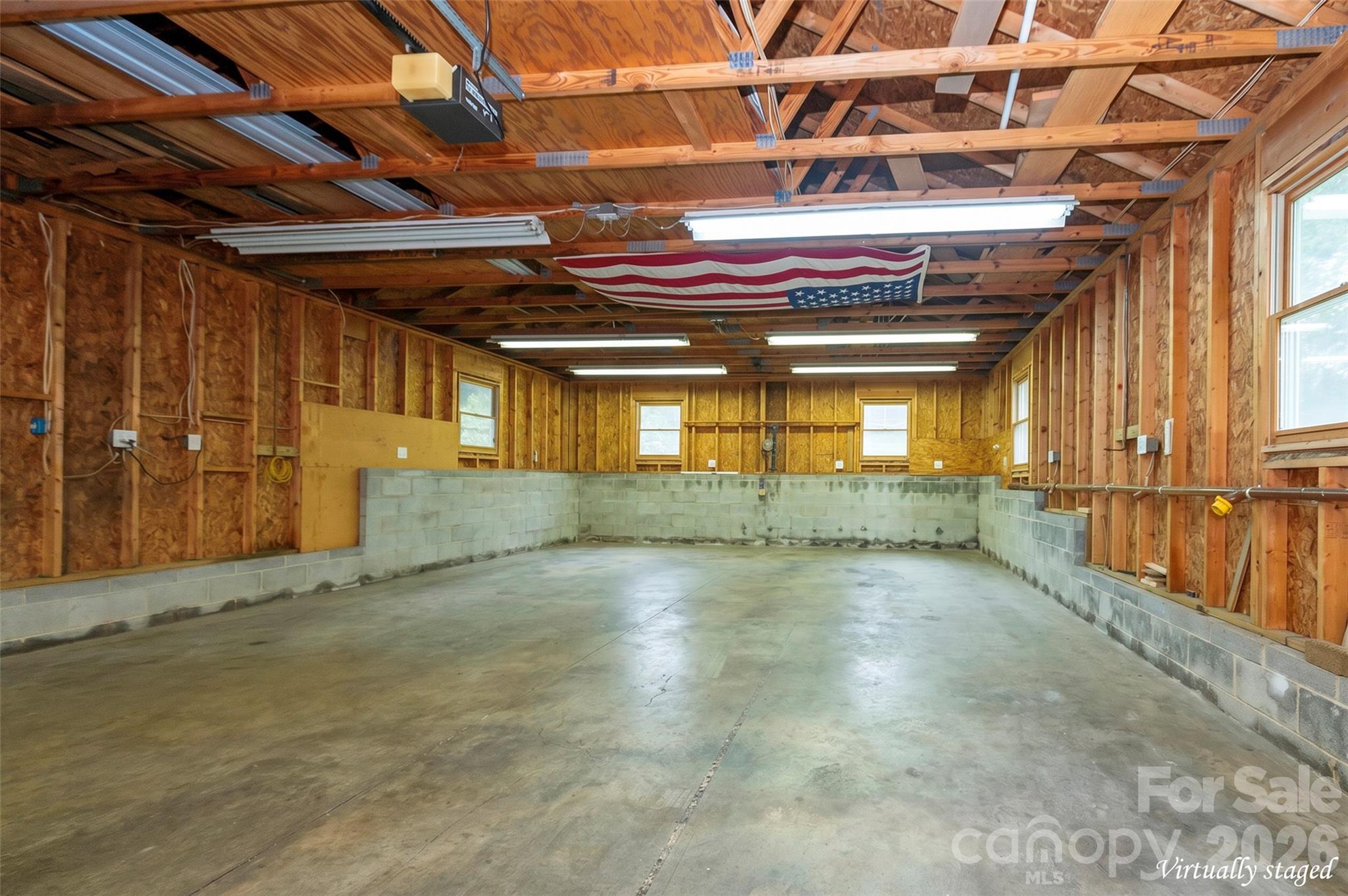 6175 La Crosse Court — Clemmons