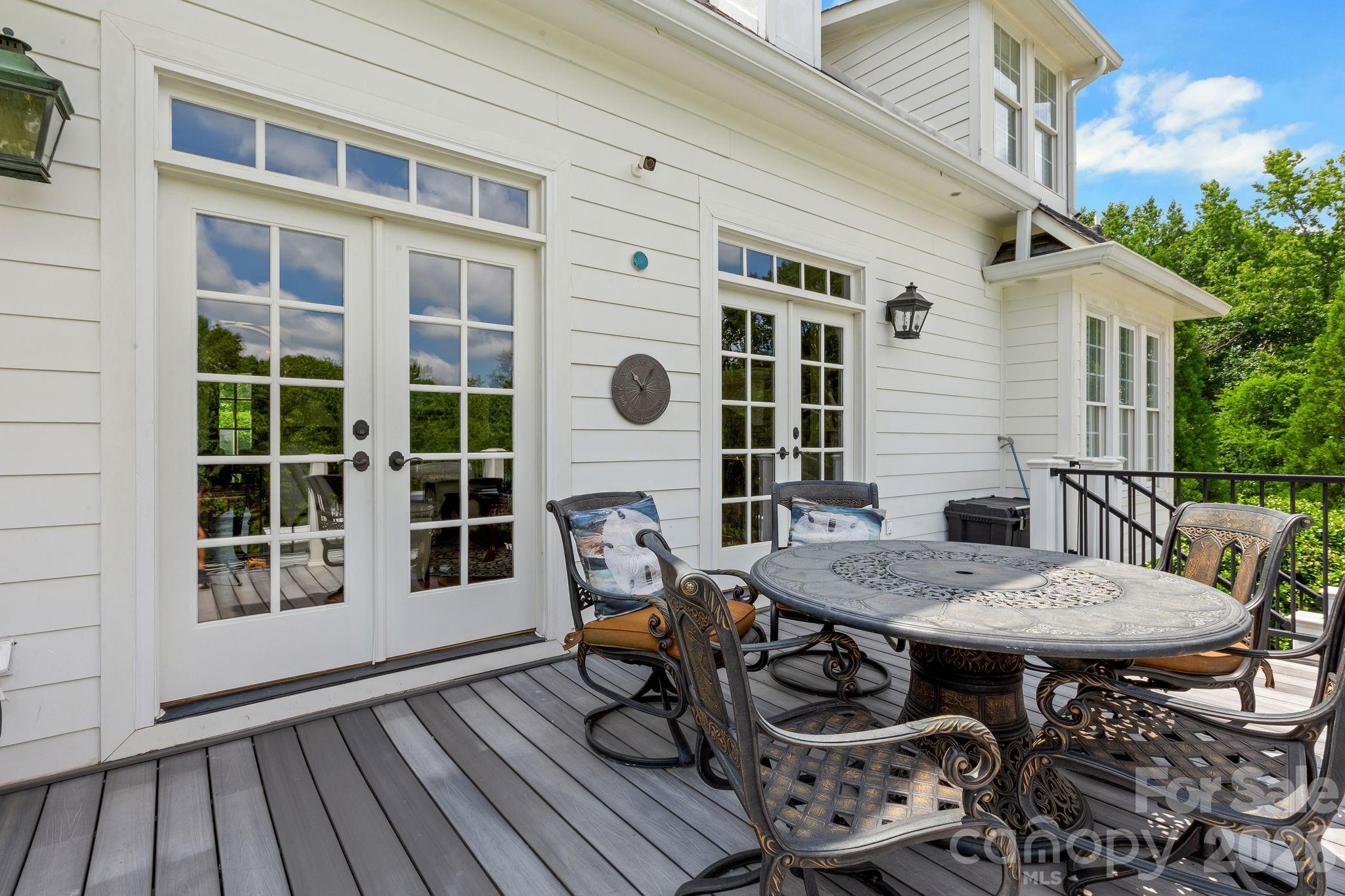 340 Harrison Road — Roebuck