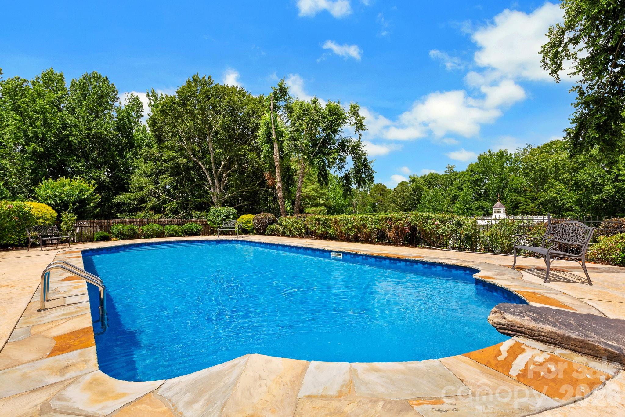 340 Harrison Road — Roebuck