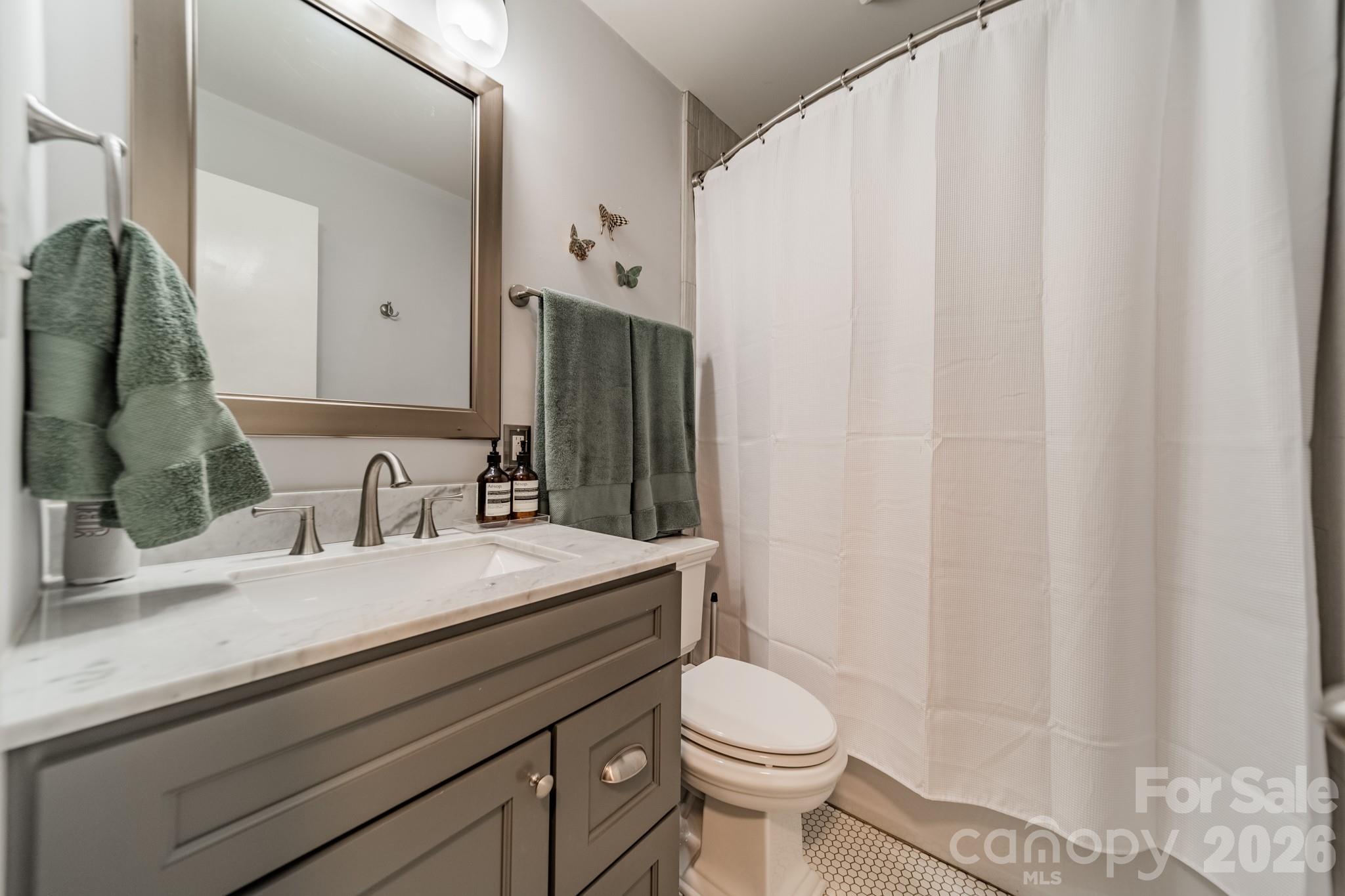 3723 Litchfield Road — Charlotte