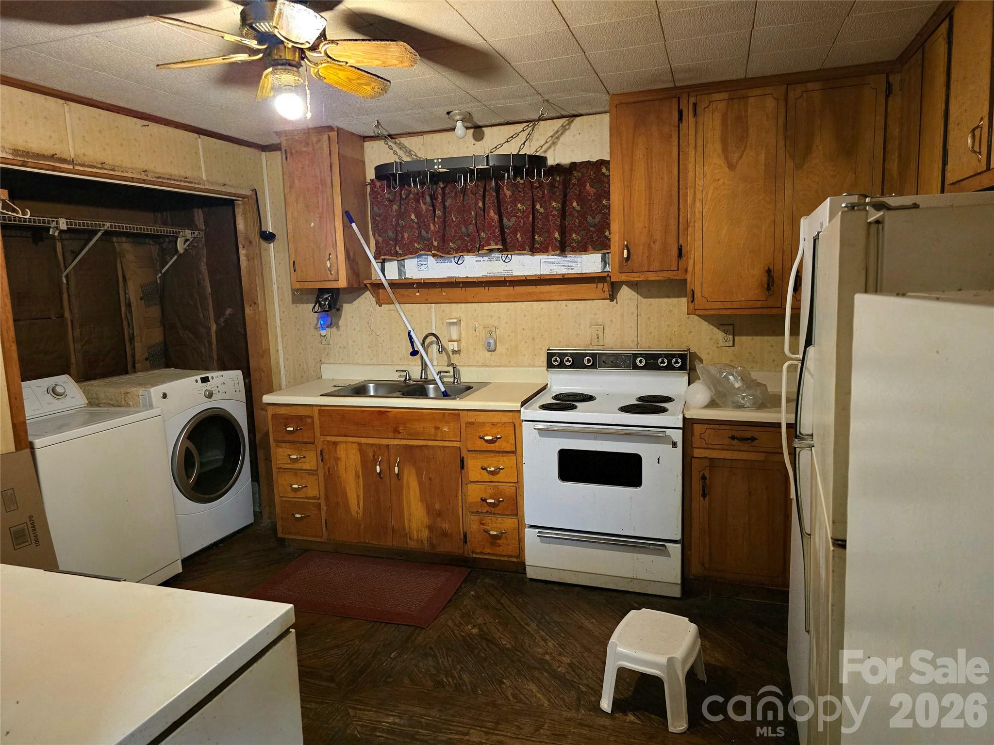 9110 Wilson Road — Hildebran