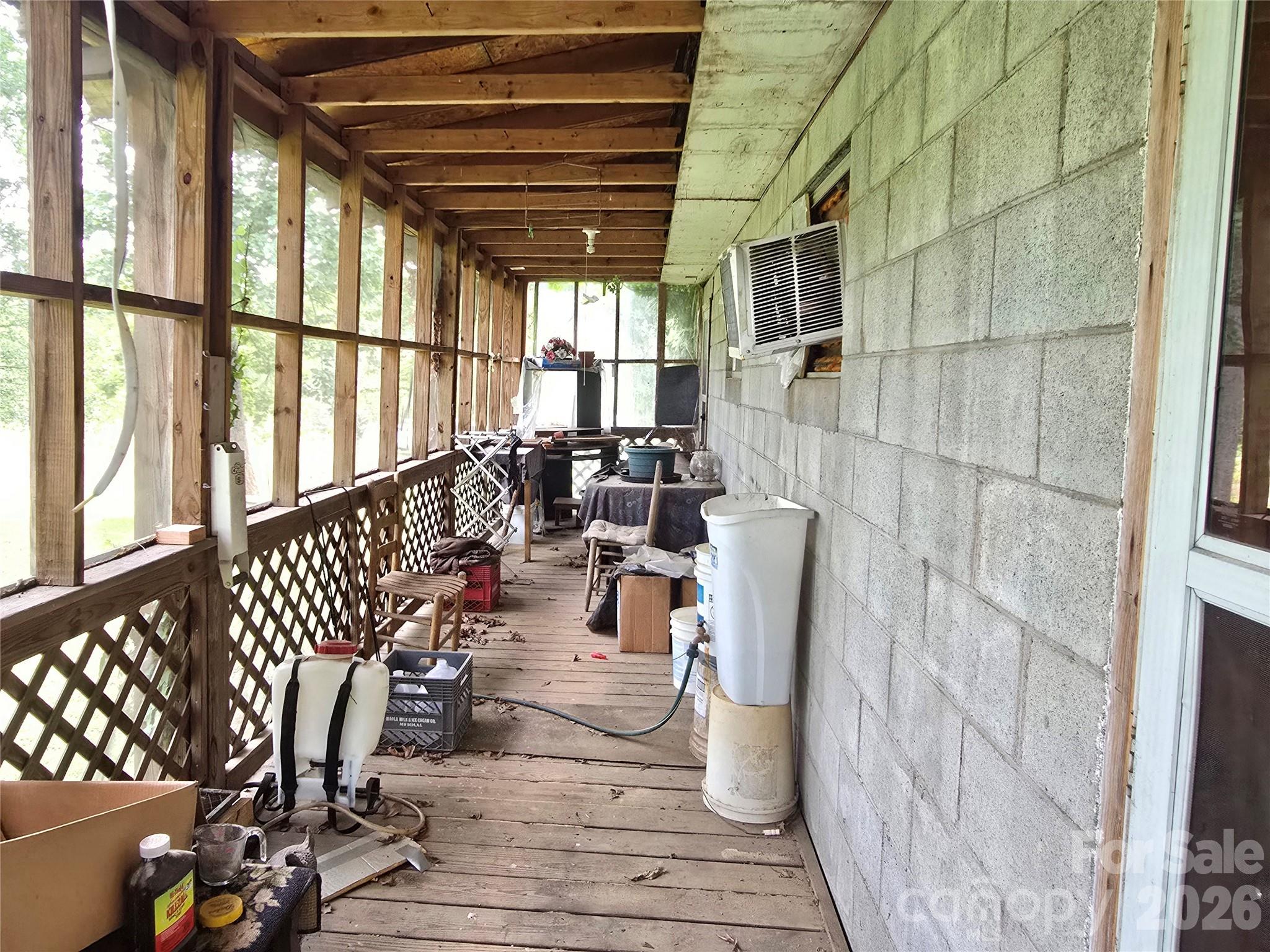 9110 Wilson Road — Hildebran