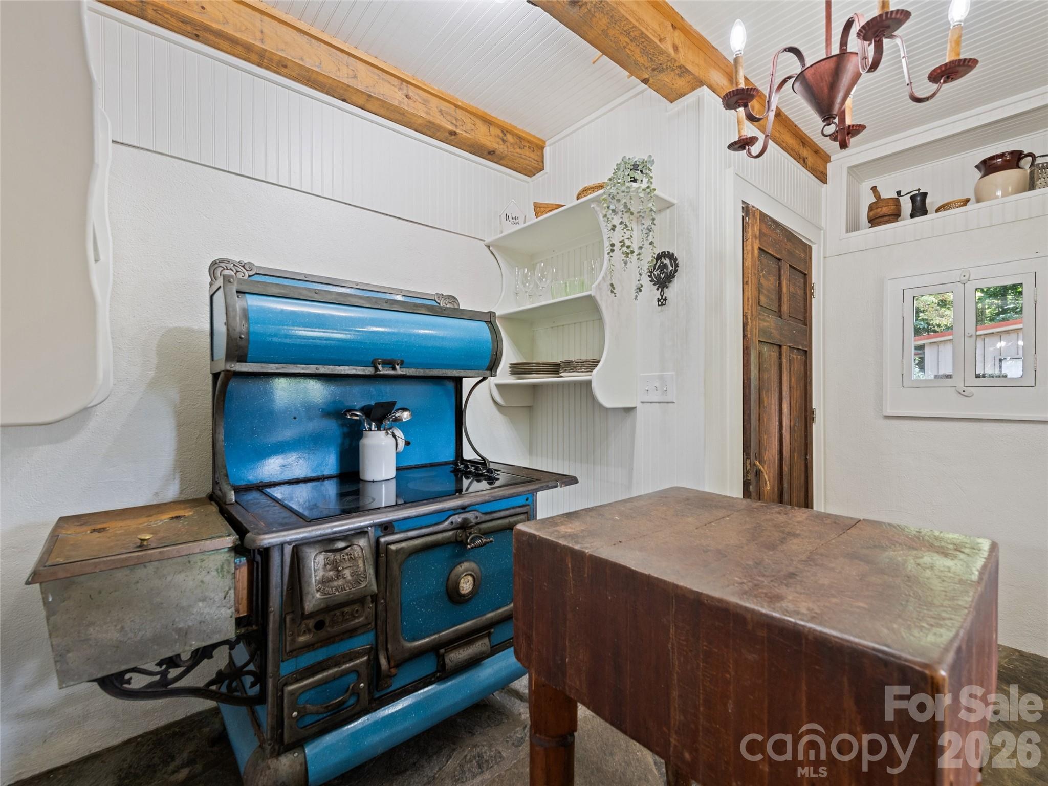 404 Red Bank Road — Waynesville