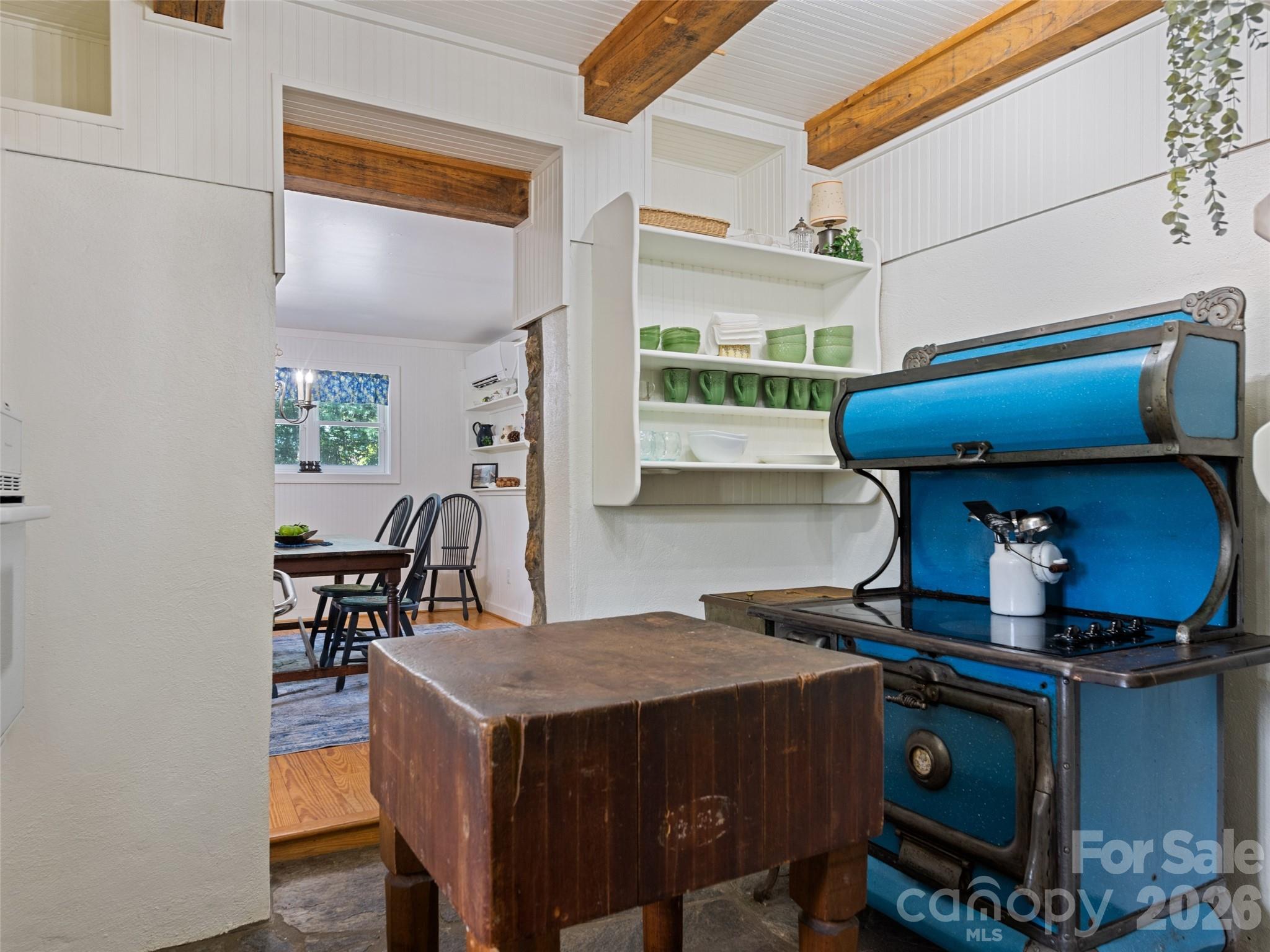 404 Red Bank Road — Waynesville