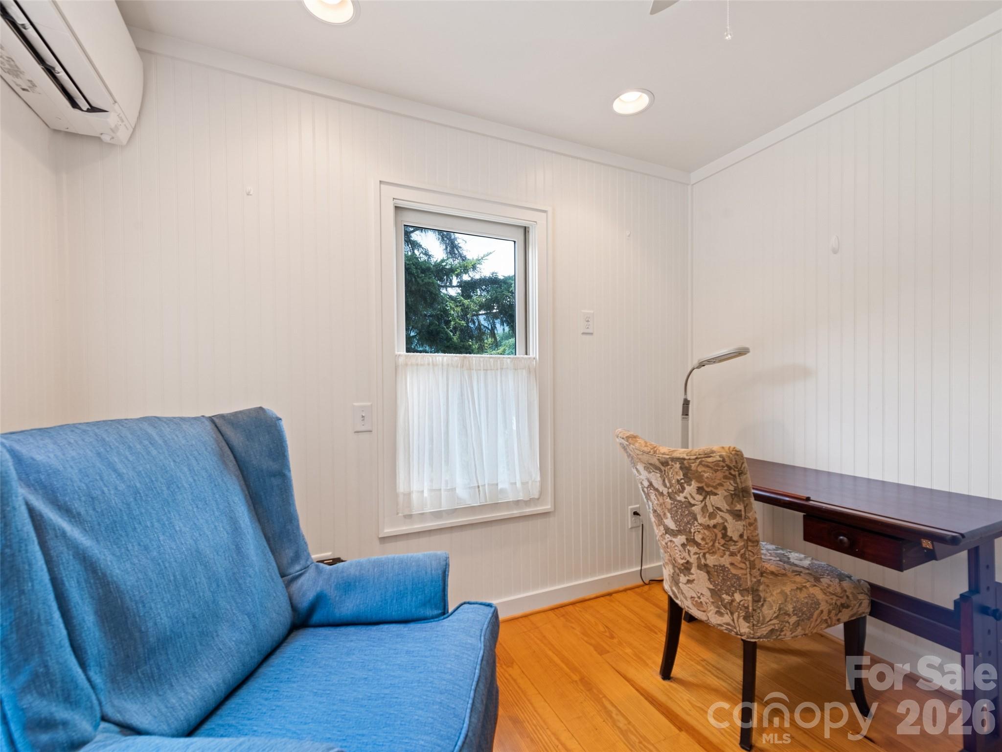 404 Red Bank Road — Waynesville