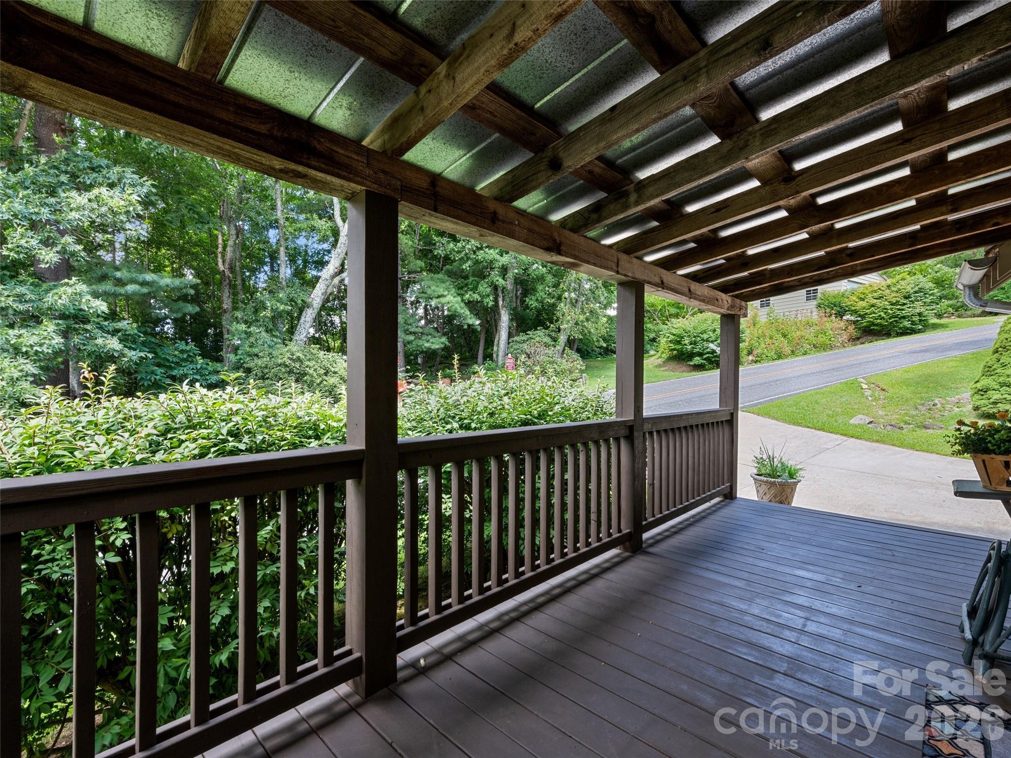 404 Red Bank Road — Waynesville
