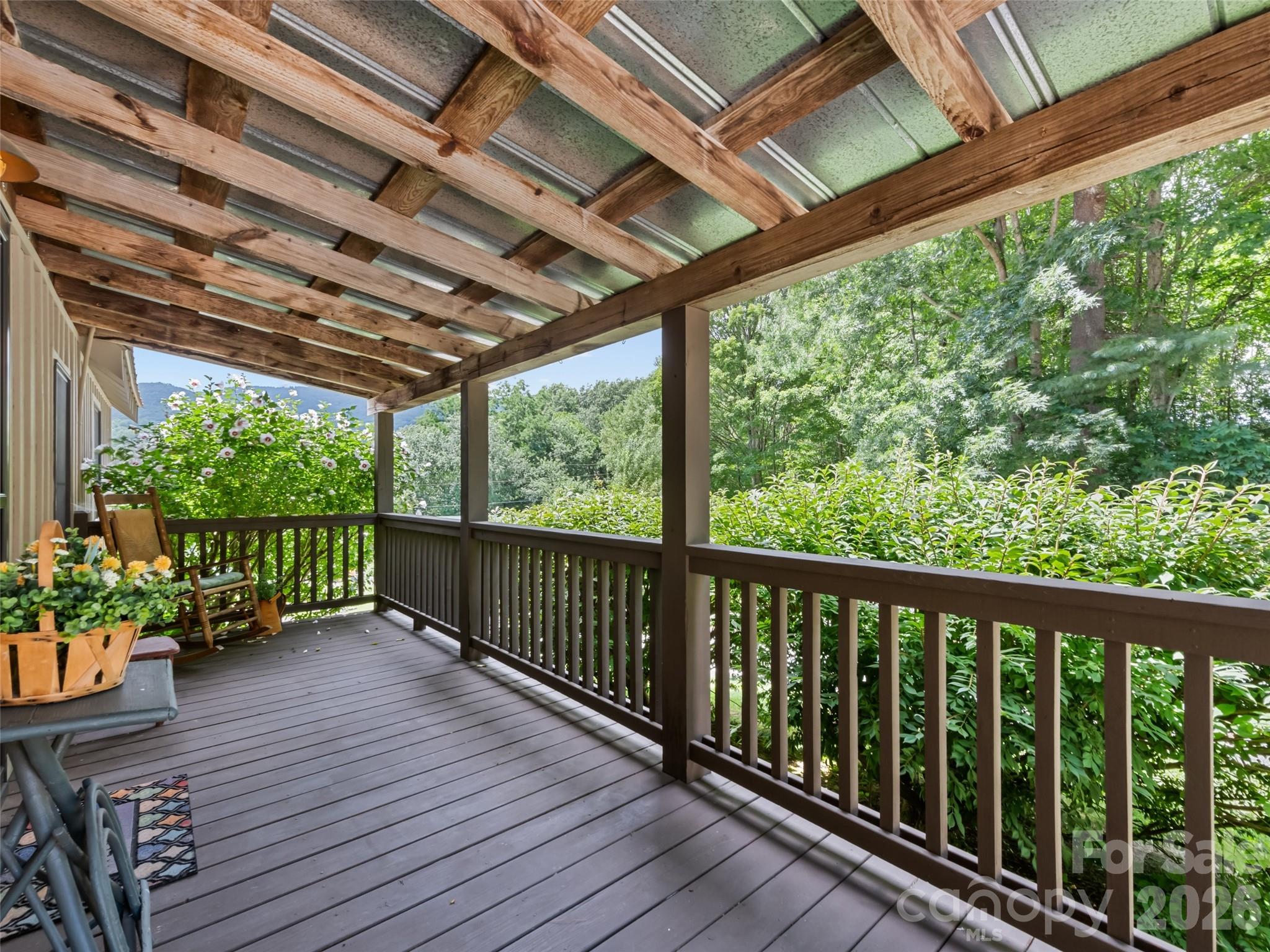 404 Red Bank Road — Waynesville