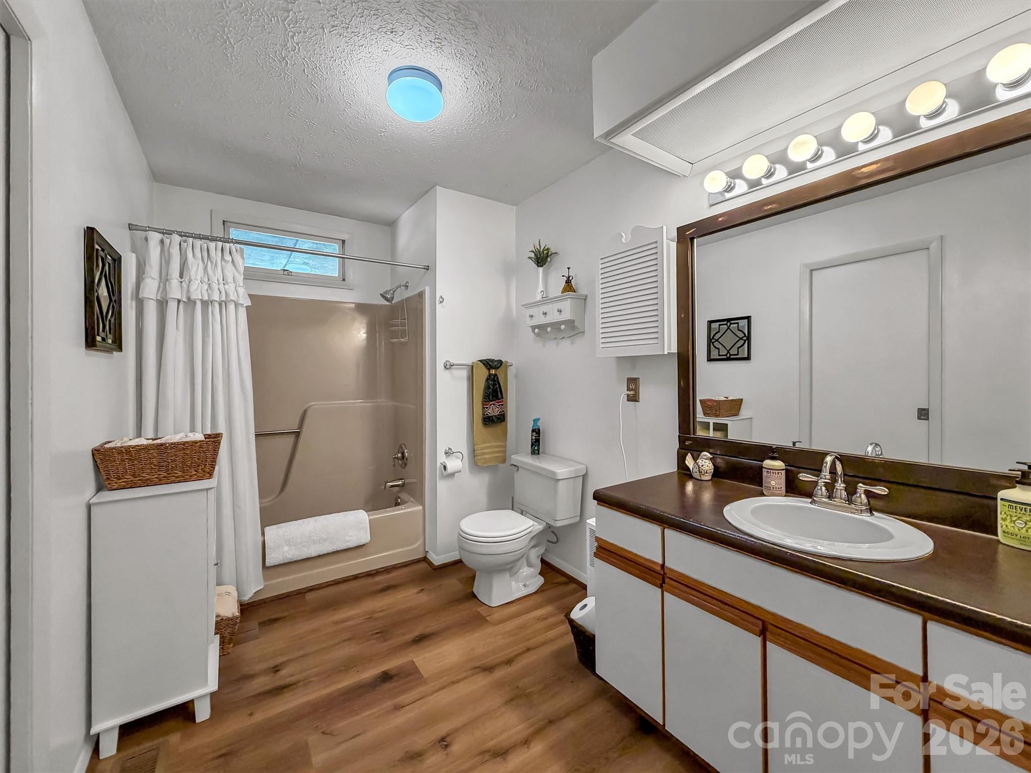 72 Sanctuary Road — Maggie Valley