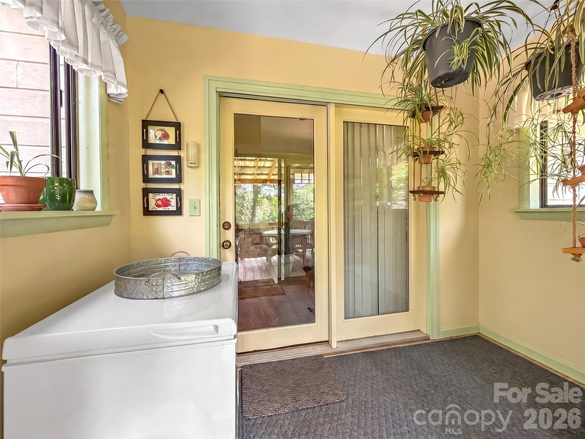 72 Sanctuary Road — Maggie Valley
