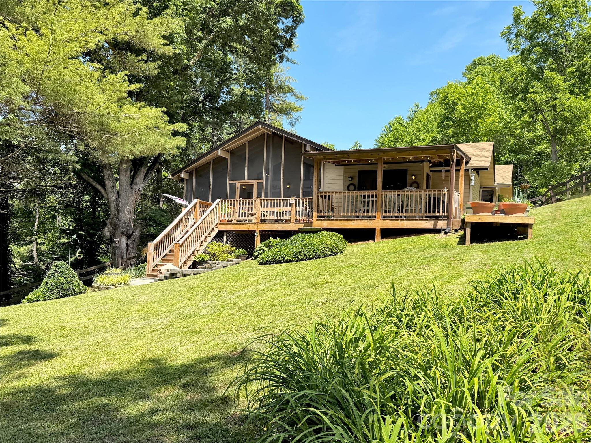 72 Sanctuary Road — Maggie Valley
