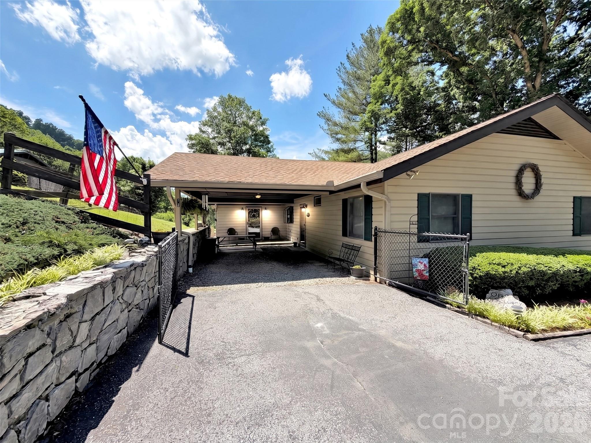 72 Sanctuary Road — Maggie Valley