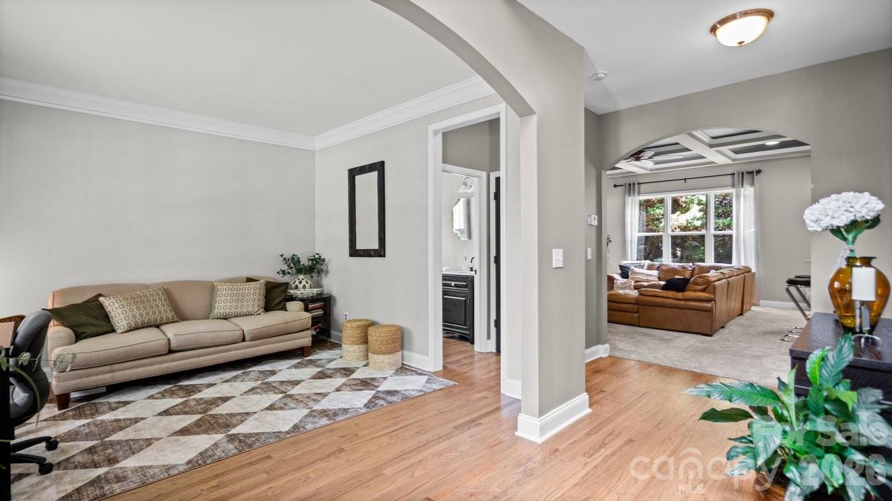 10209 Treetop Lane — Cornelius