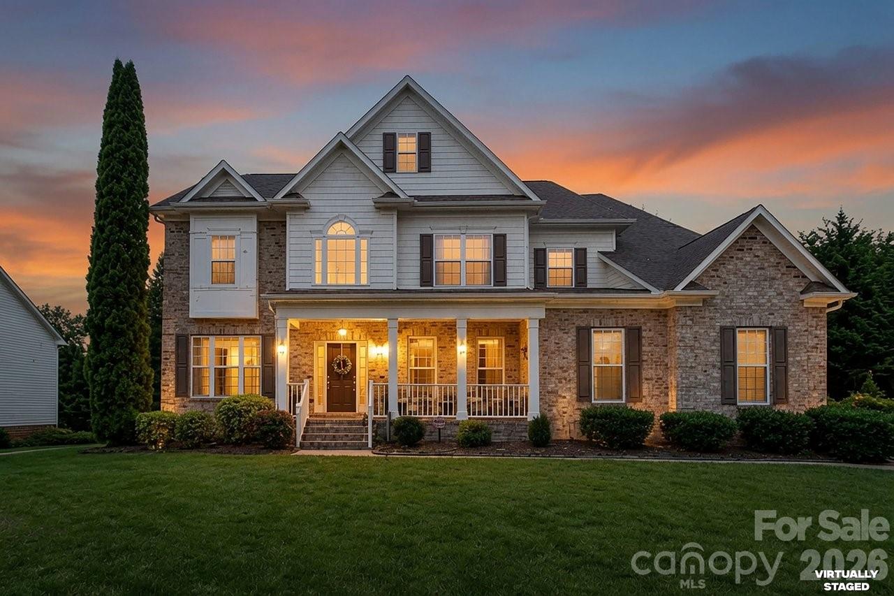 10209 Treetop Lane — Cornelius