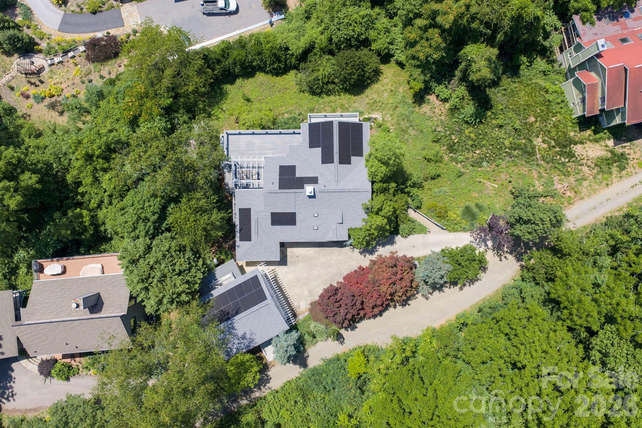 38 Lookout Road — Asheville