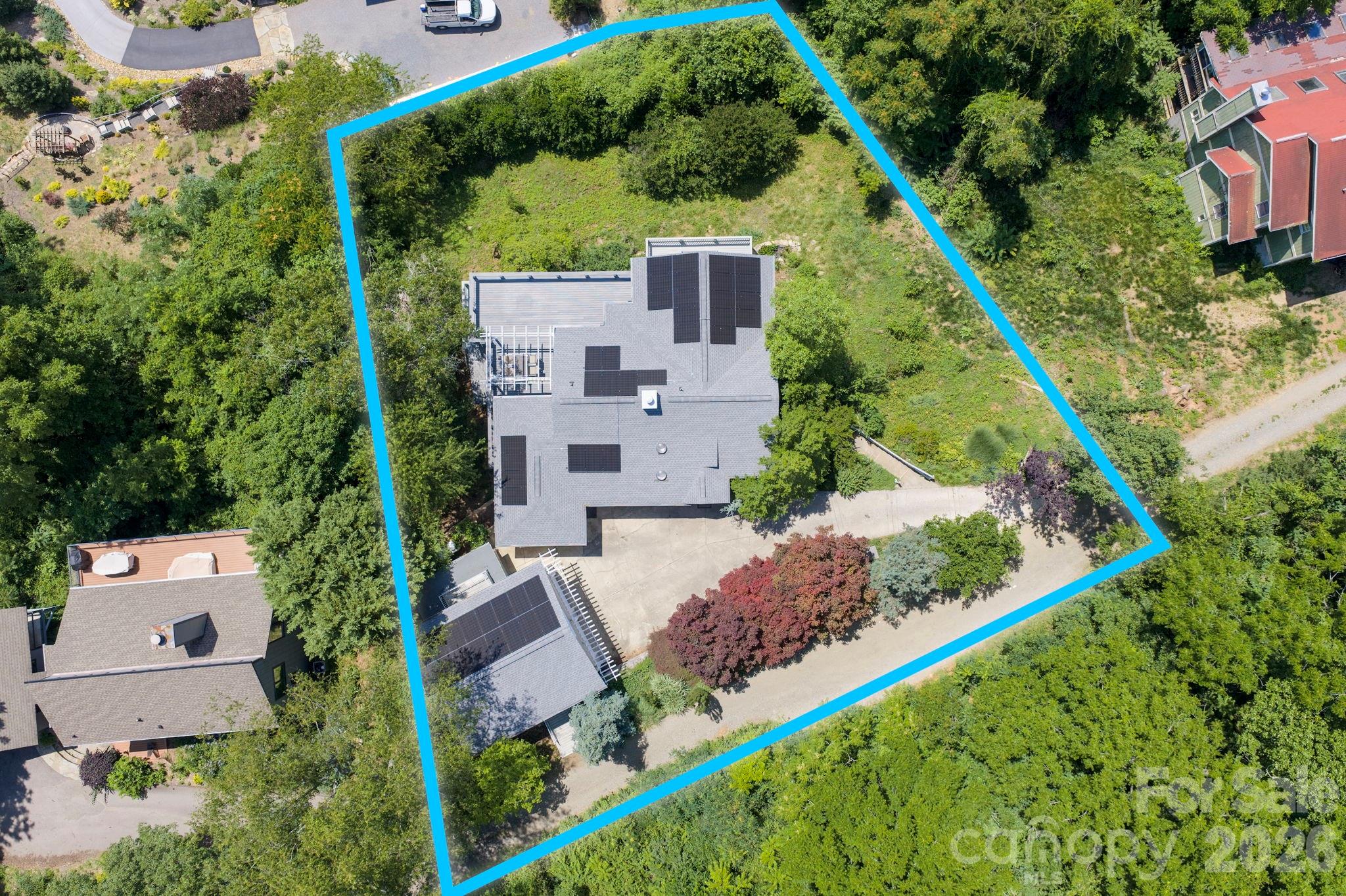 38 Lookout Road — Asheville