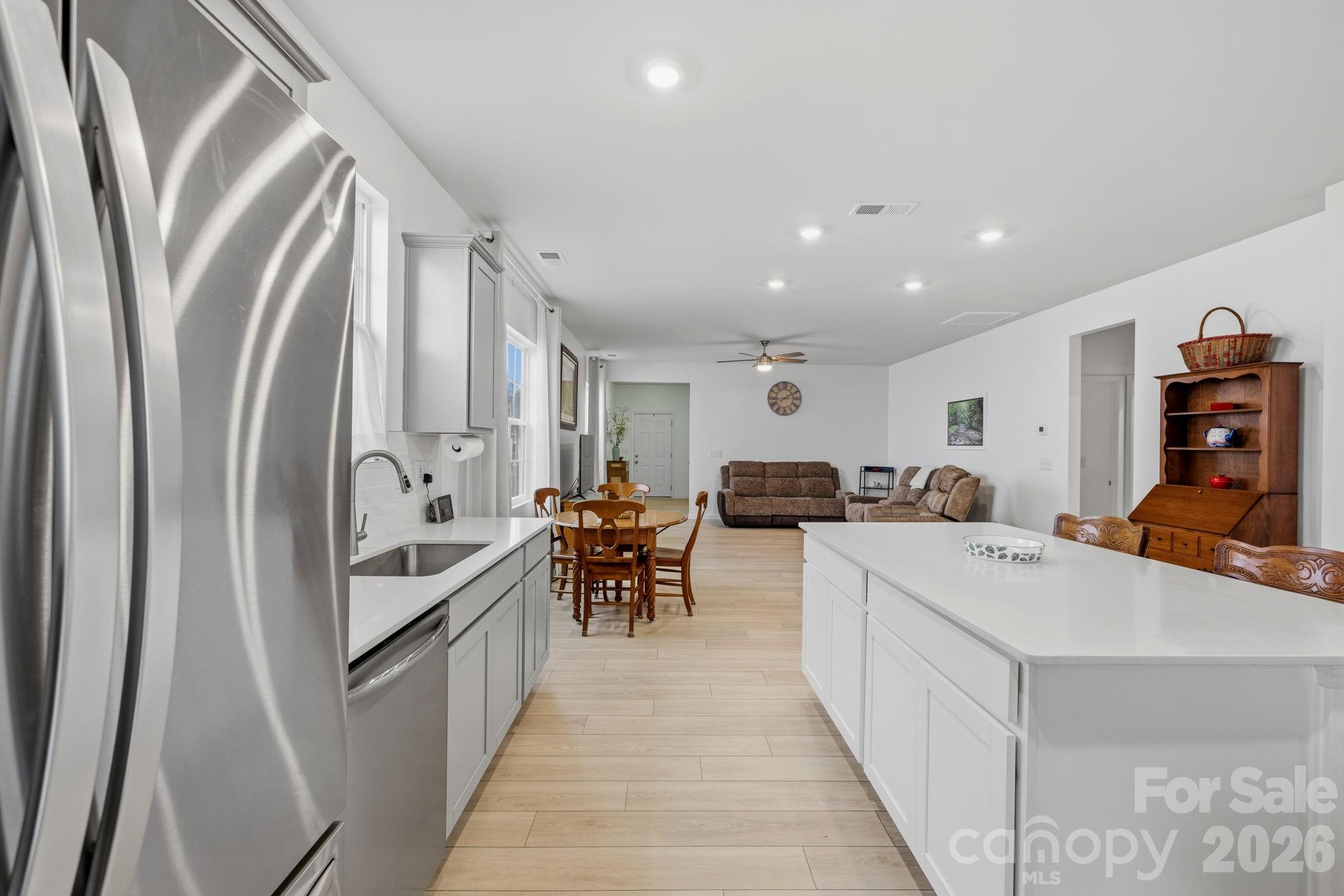 2368 Trollinger Drive — Catawba