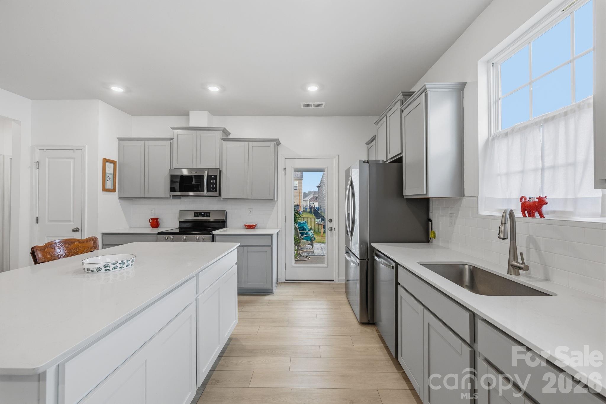 2368 Trollinger Drive — Catawba