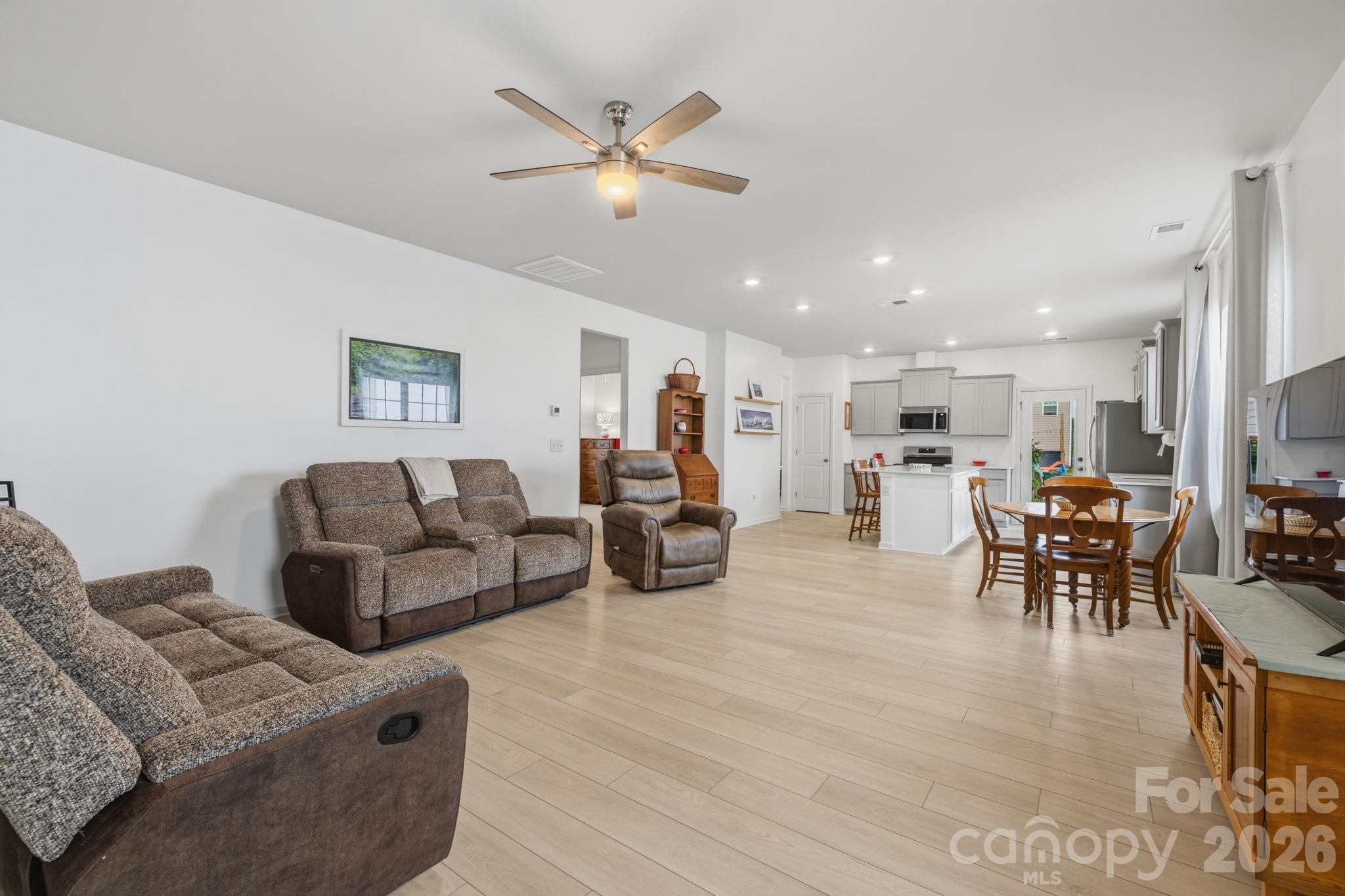 2368 Trollinger Drive — Catawba
