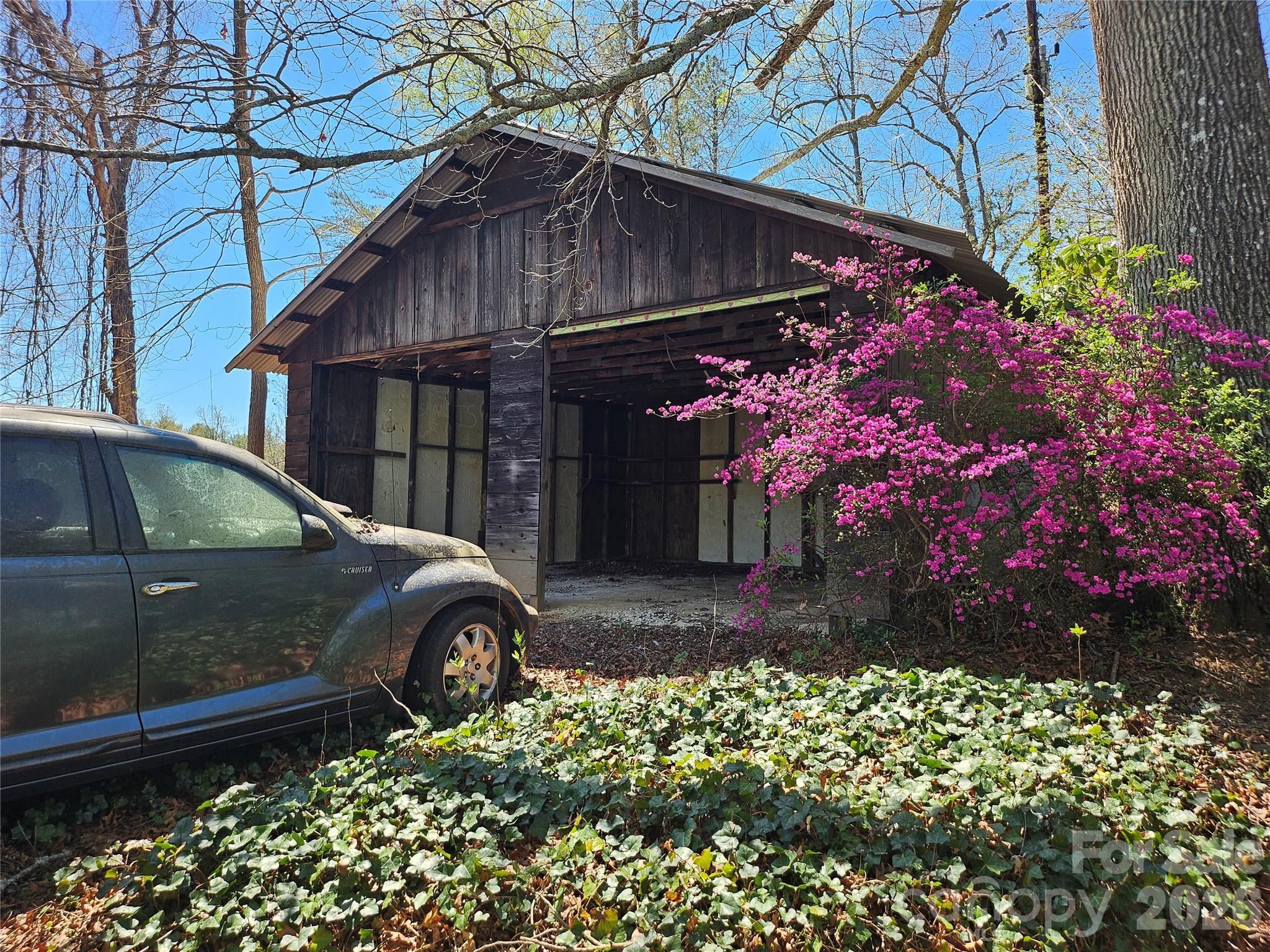 610 Emmas Grove Road — Fletcher