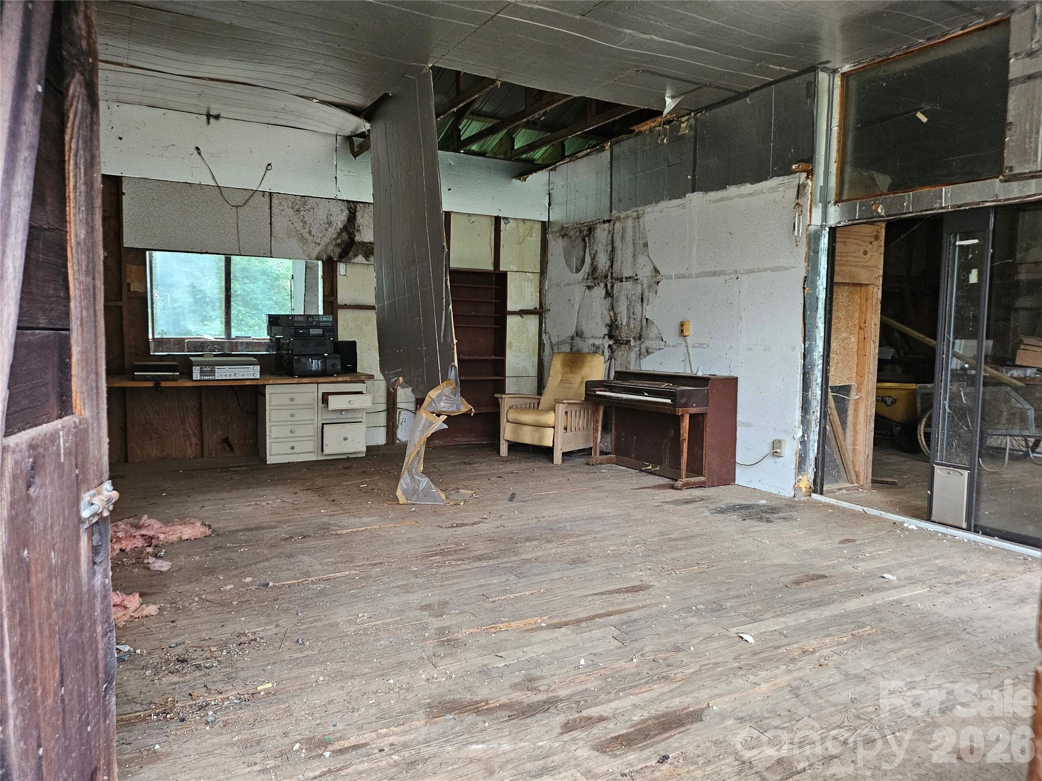 610 Emmas Grove Road — Fletcher