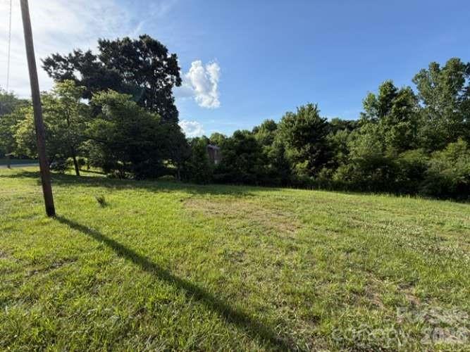2937 Gastonia Highway — Lincolnton