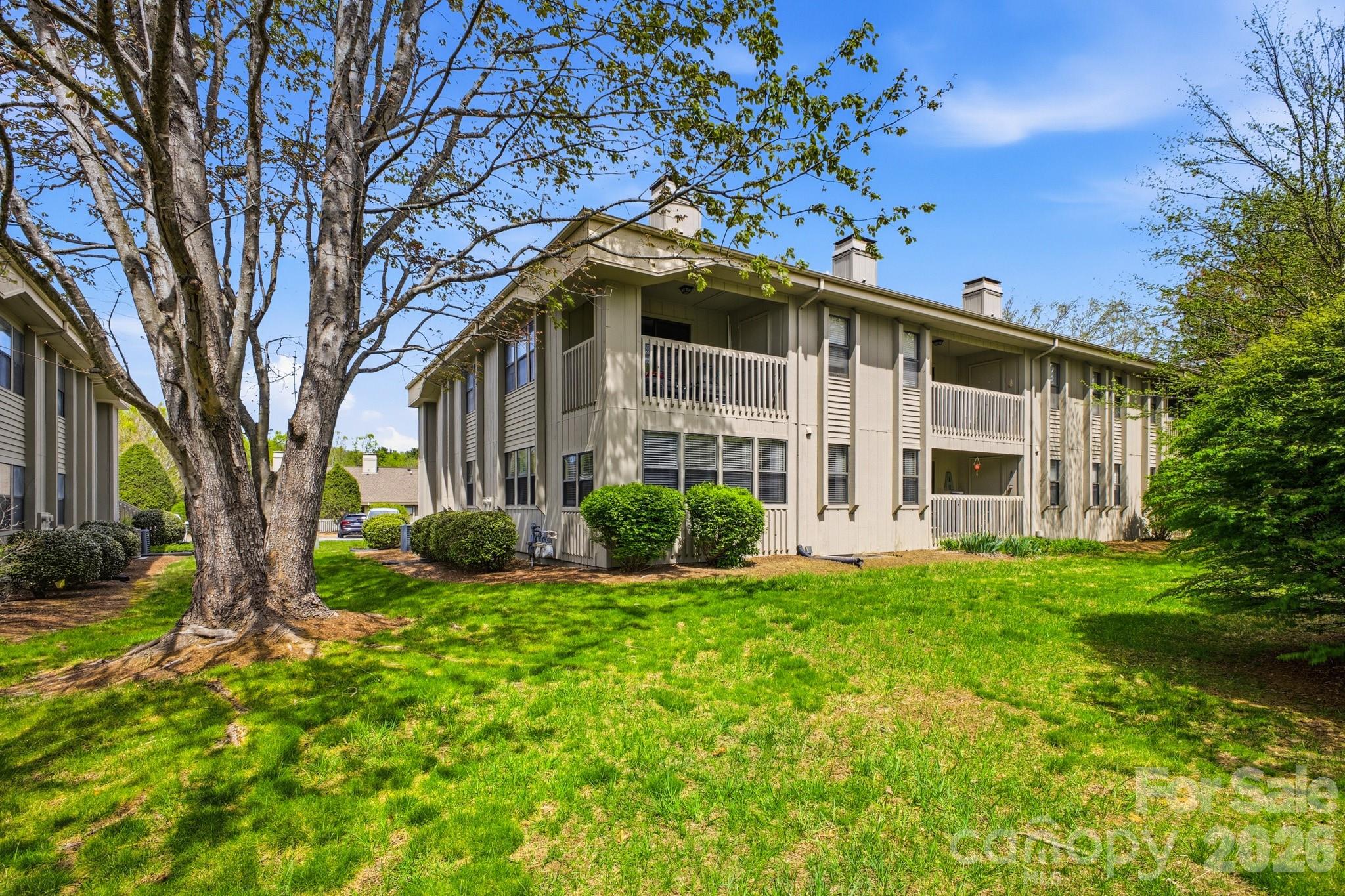 2305 Abbey Circle — Asheville