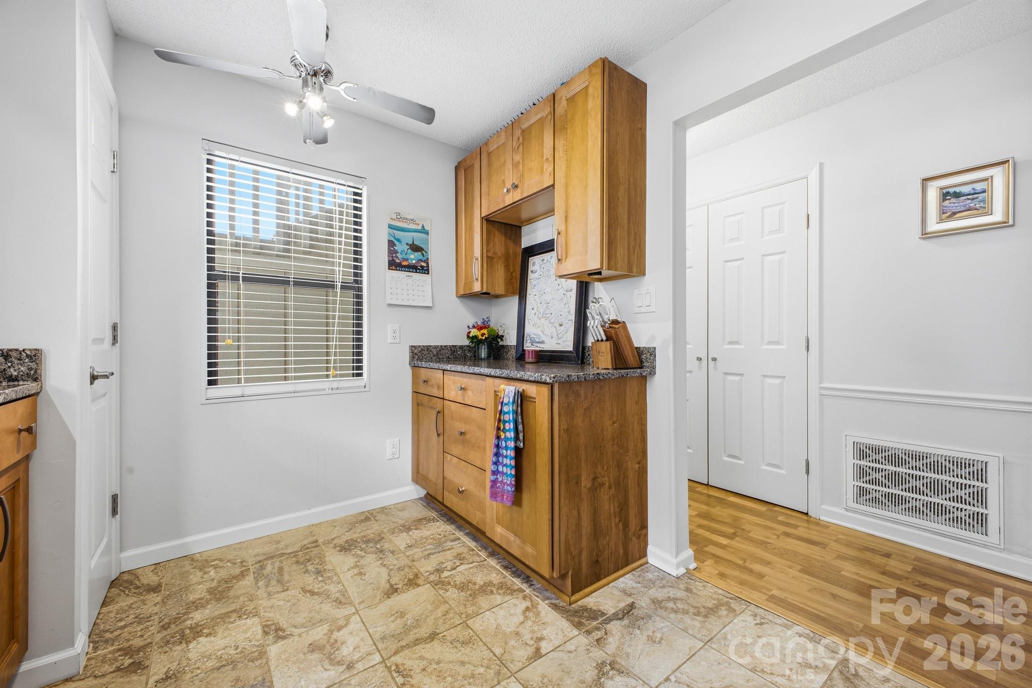 2305 Abbey Circle — Asheville