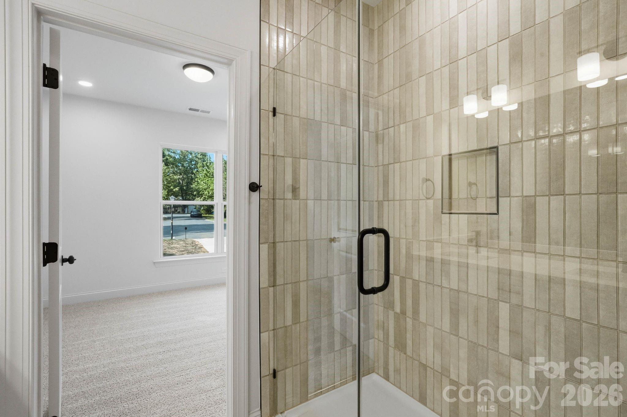 2829 Overlook Trail — Charlotte