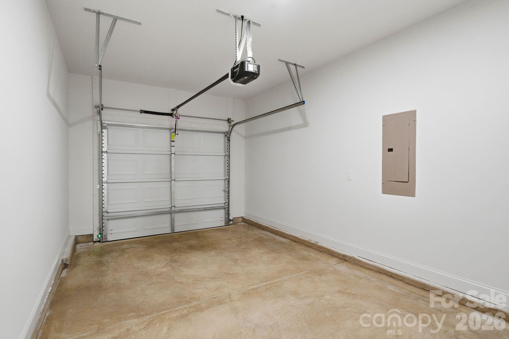2829 Overlook Trail — Charlotte