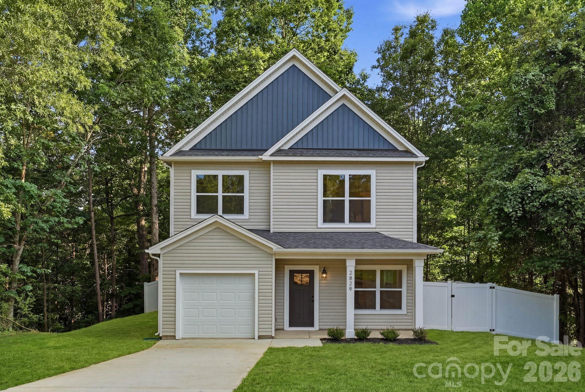 2829 Overlook Trail — Charlotte