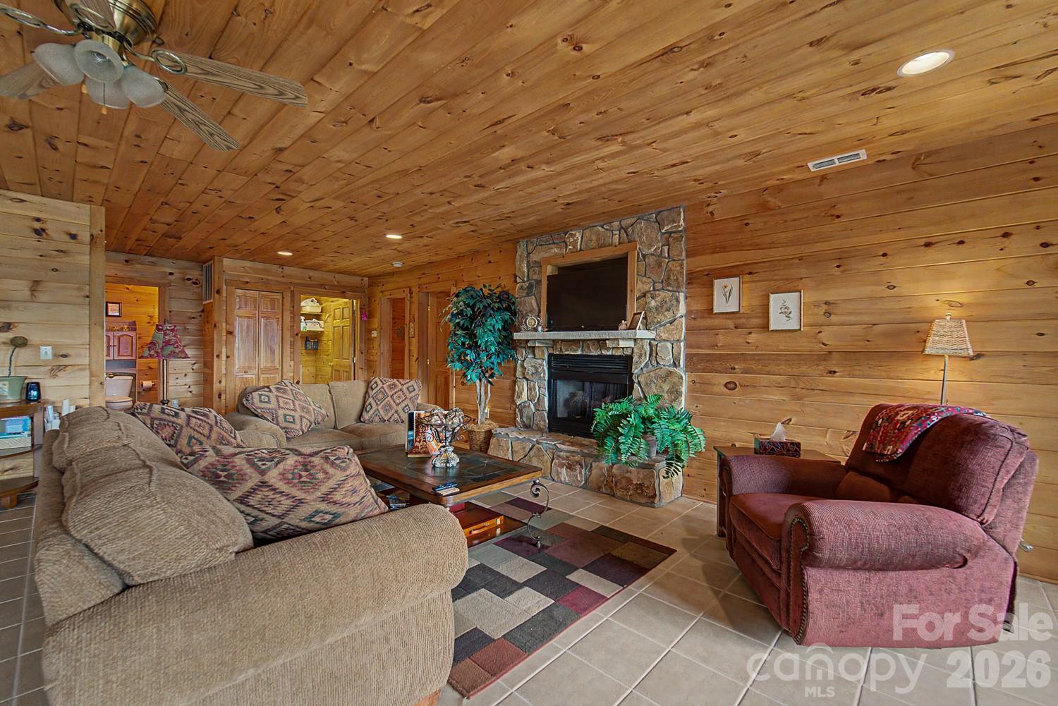 22 Kako Ridge — Sylva