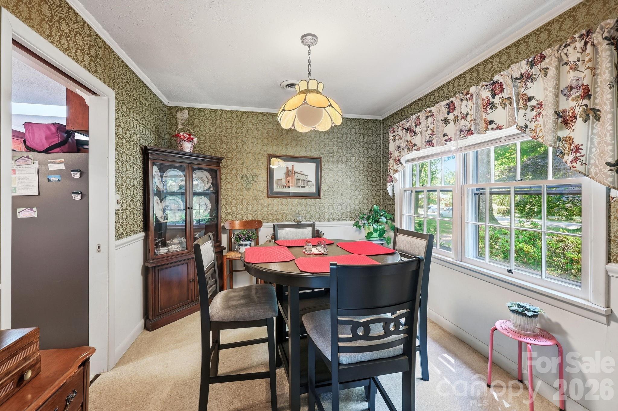 401 White Oaks Drive — Salisbury