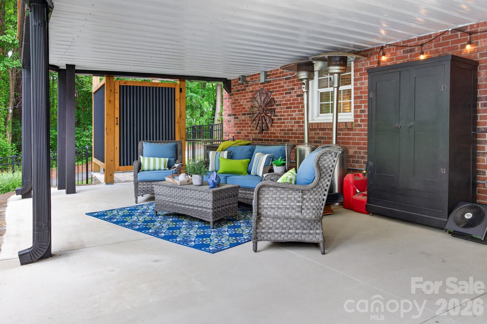 301 Pinecroft Lane — Spencer