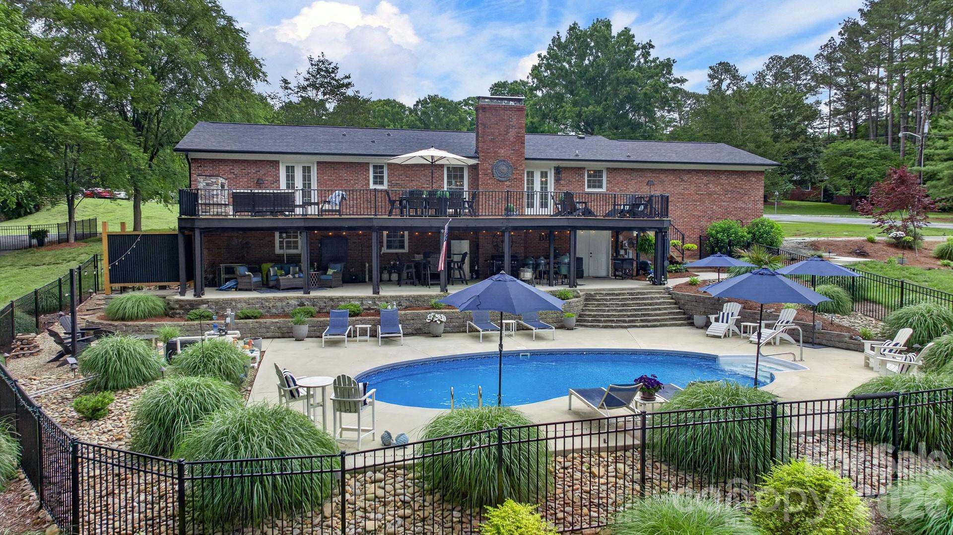 301 Pinecroft Lane — Spencer