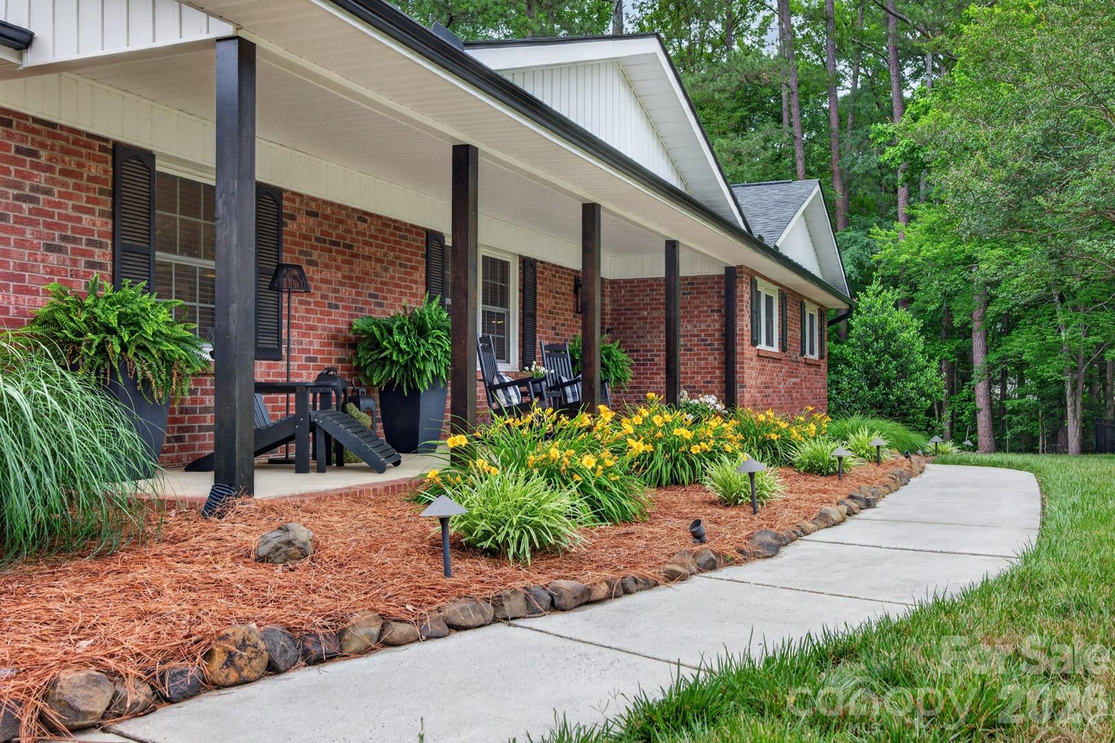301 Pinecroft Lane — Spencer