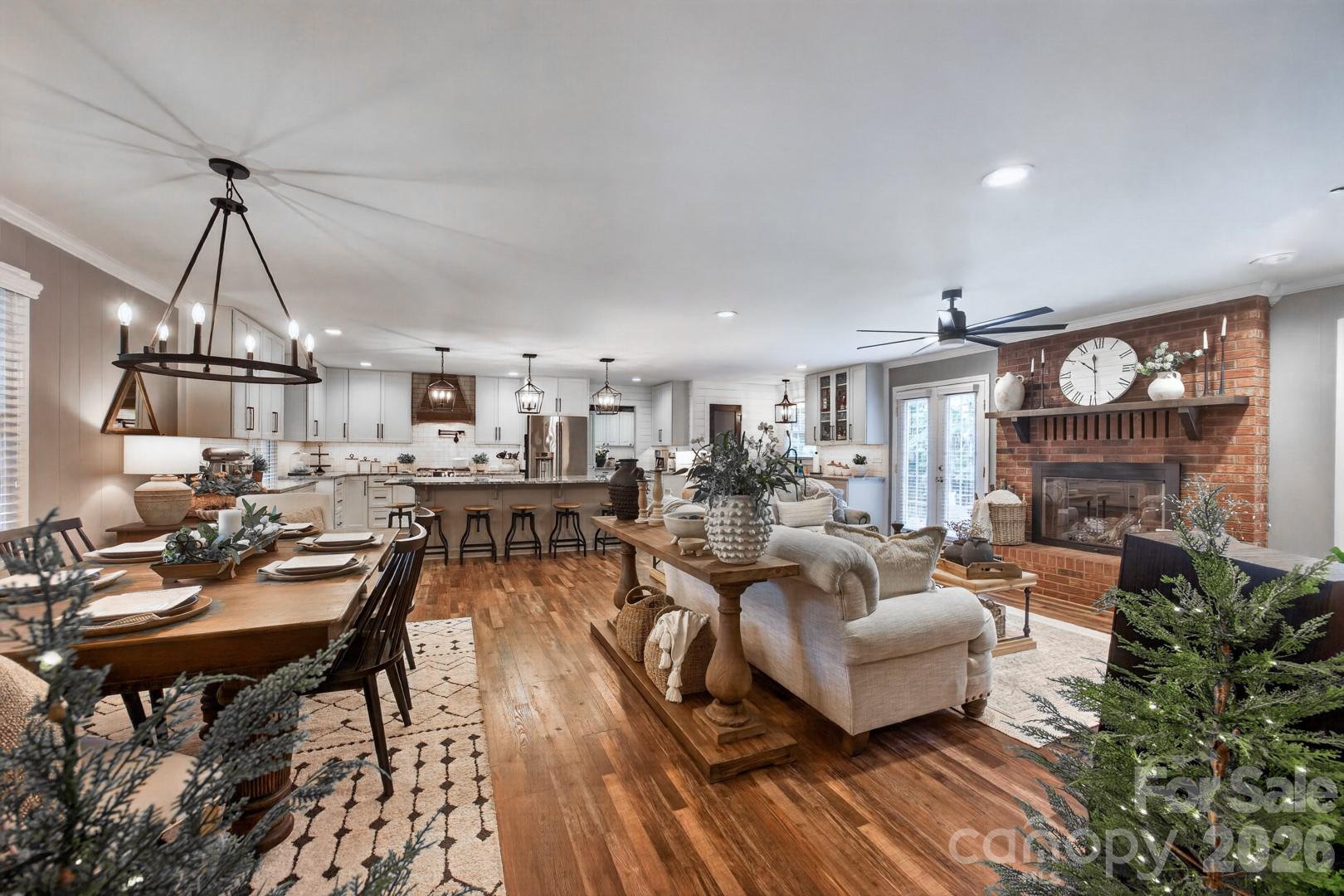 301 Pinecroft Lane — Spencer