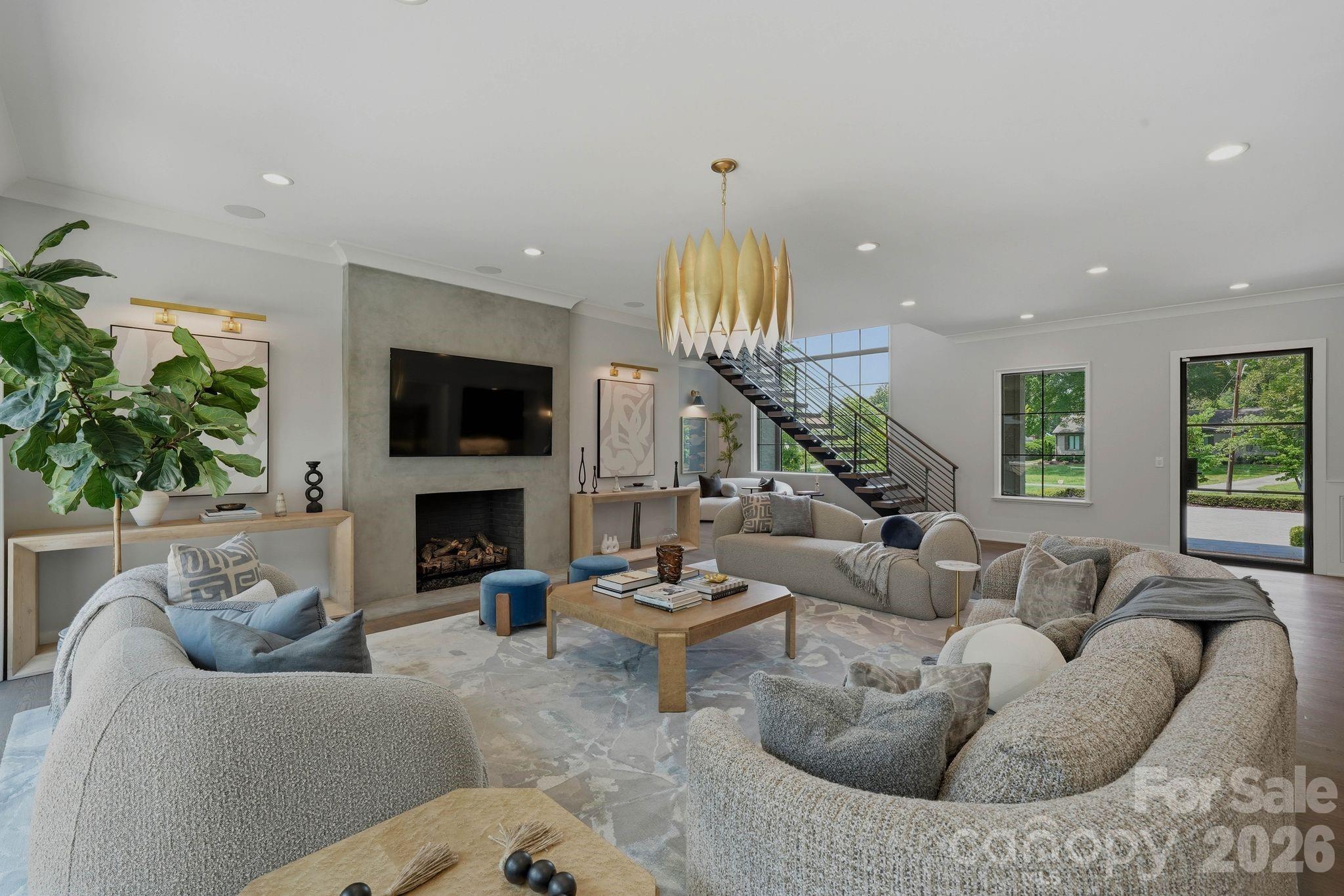 1919 Shoreham Drive — Charlotte