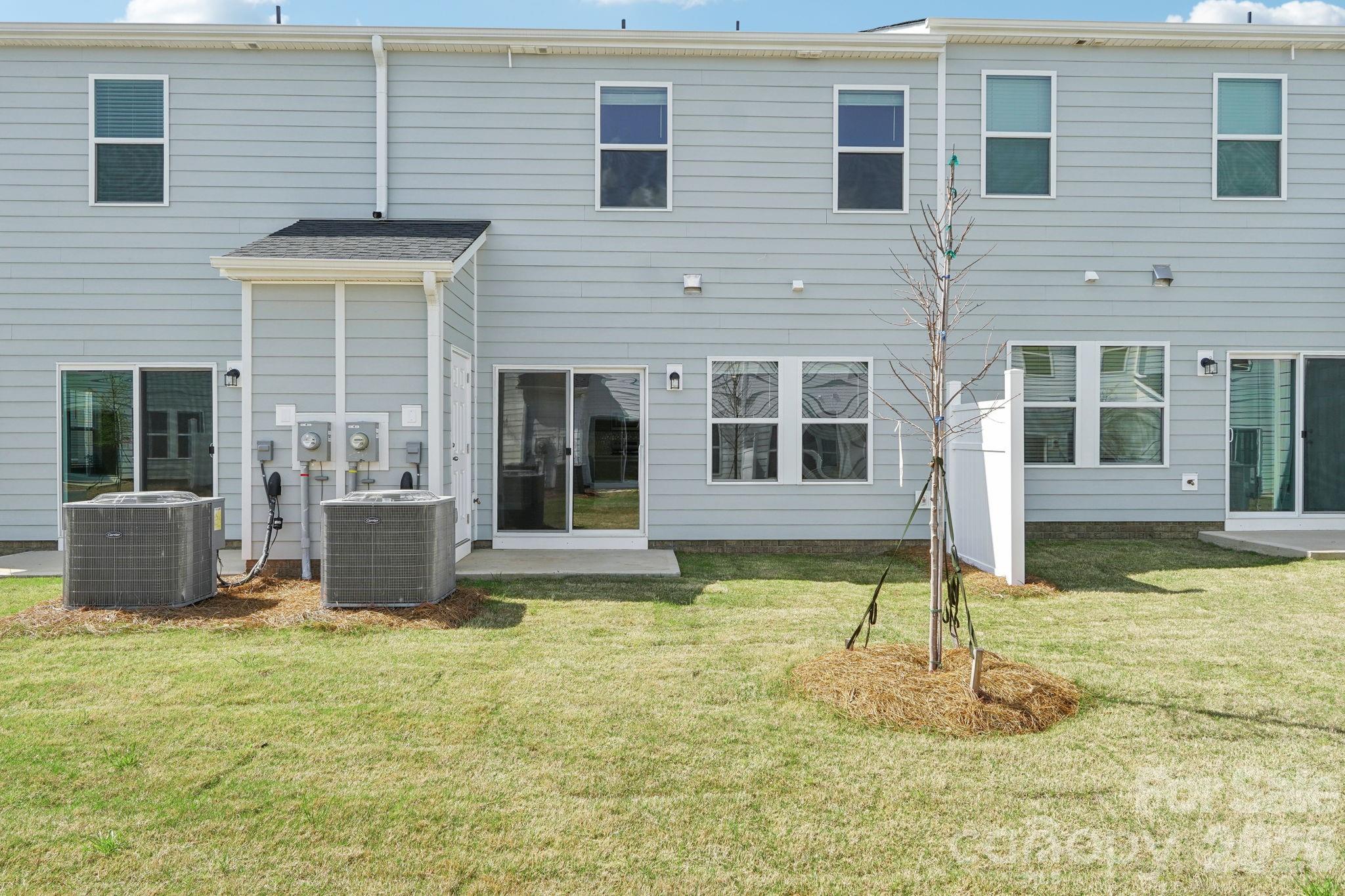 9009 Foggy Brook Loop — Charlotte