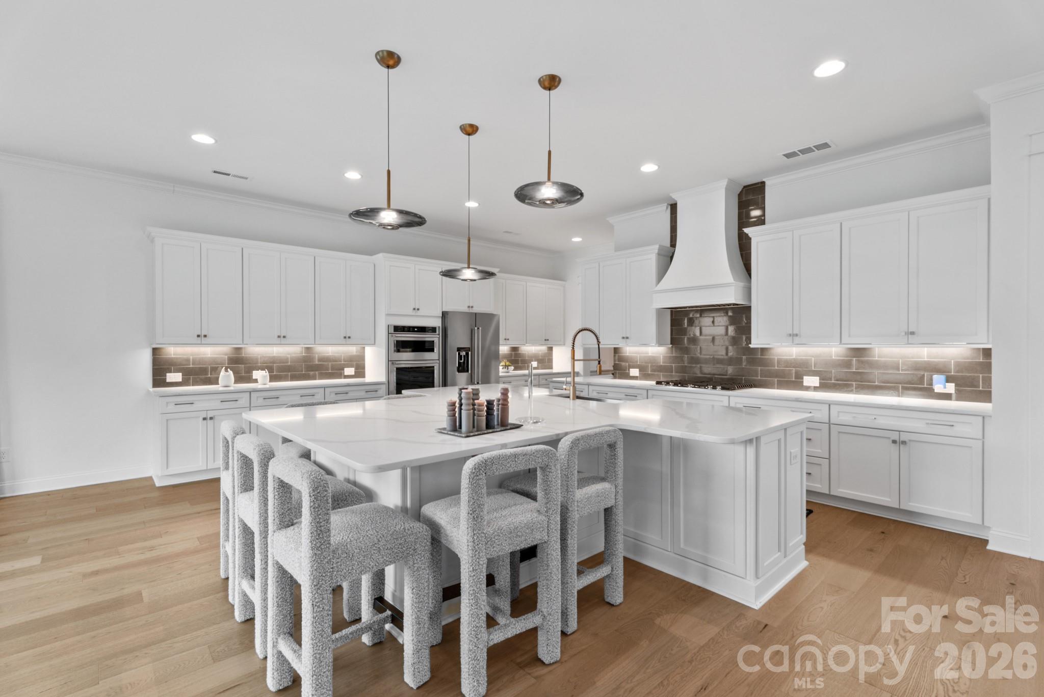 13944 Roosevelt Drive — Huntersville