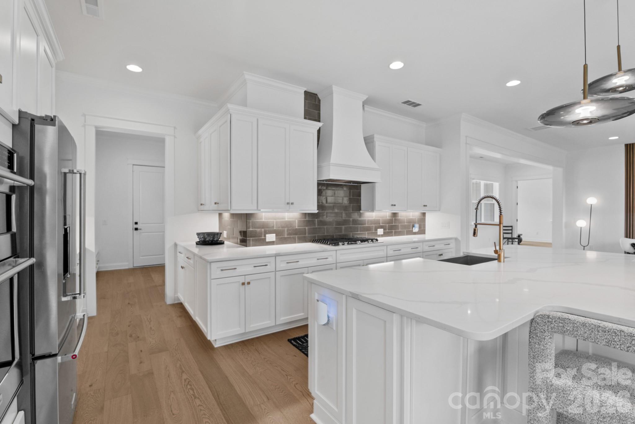 13944 Roosevelt Drive — Huntersville