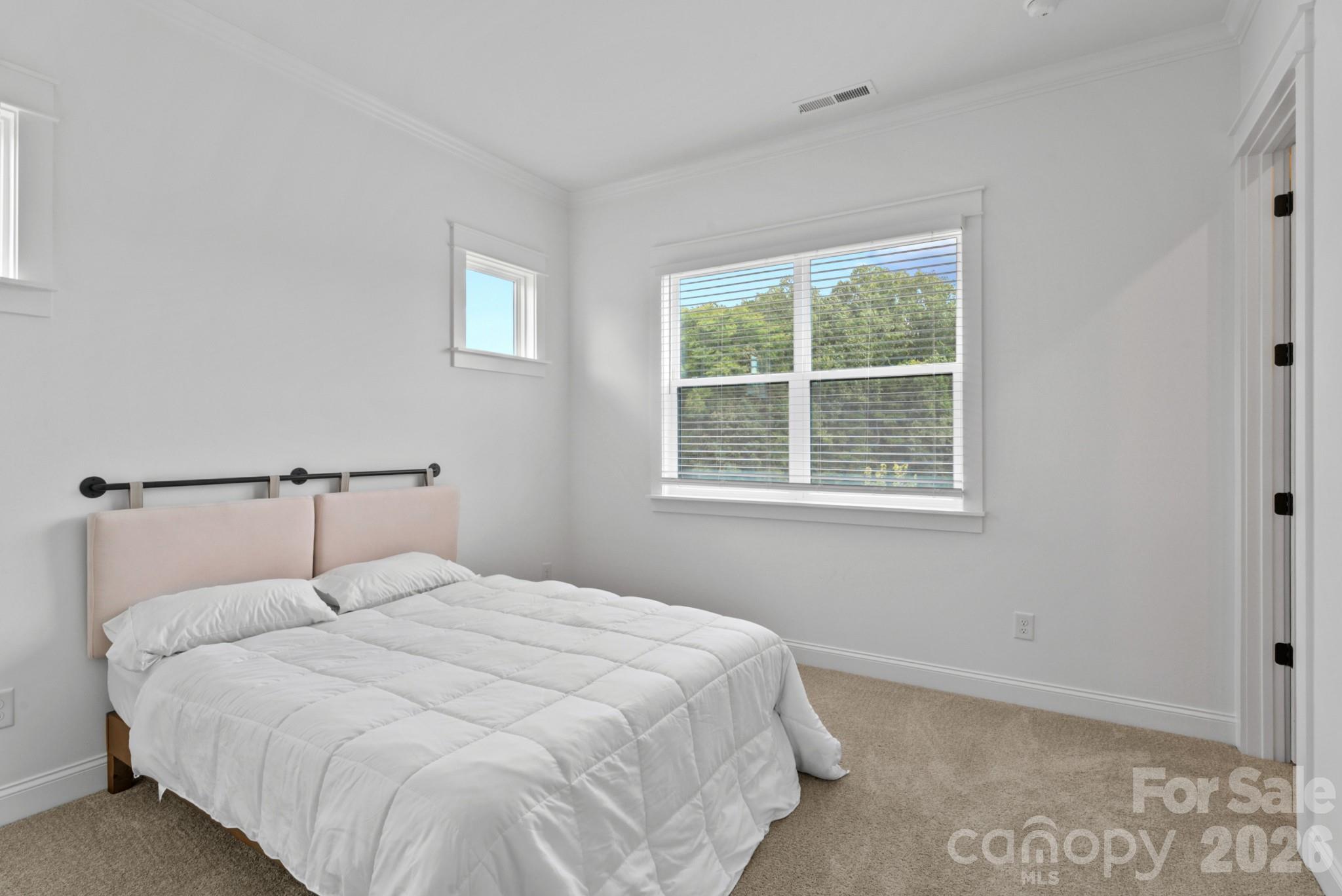 13944 Roosevelt Drive — Huntersville
